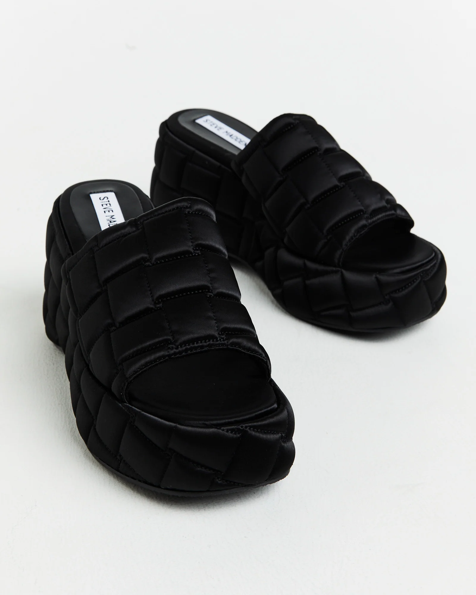 LA VOOM Satin Sandals in Black
