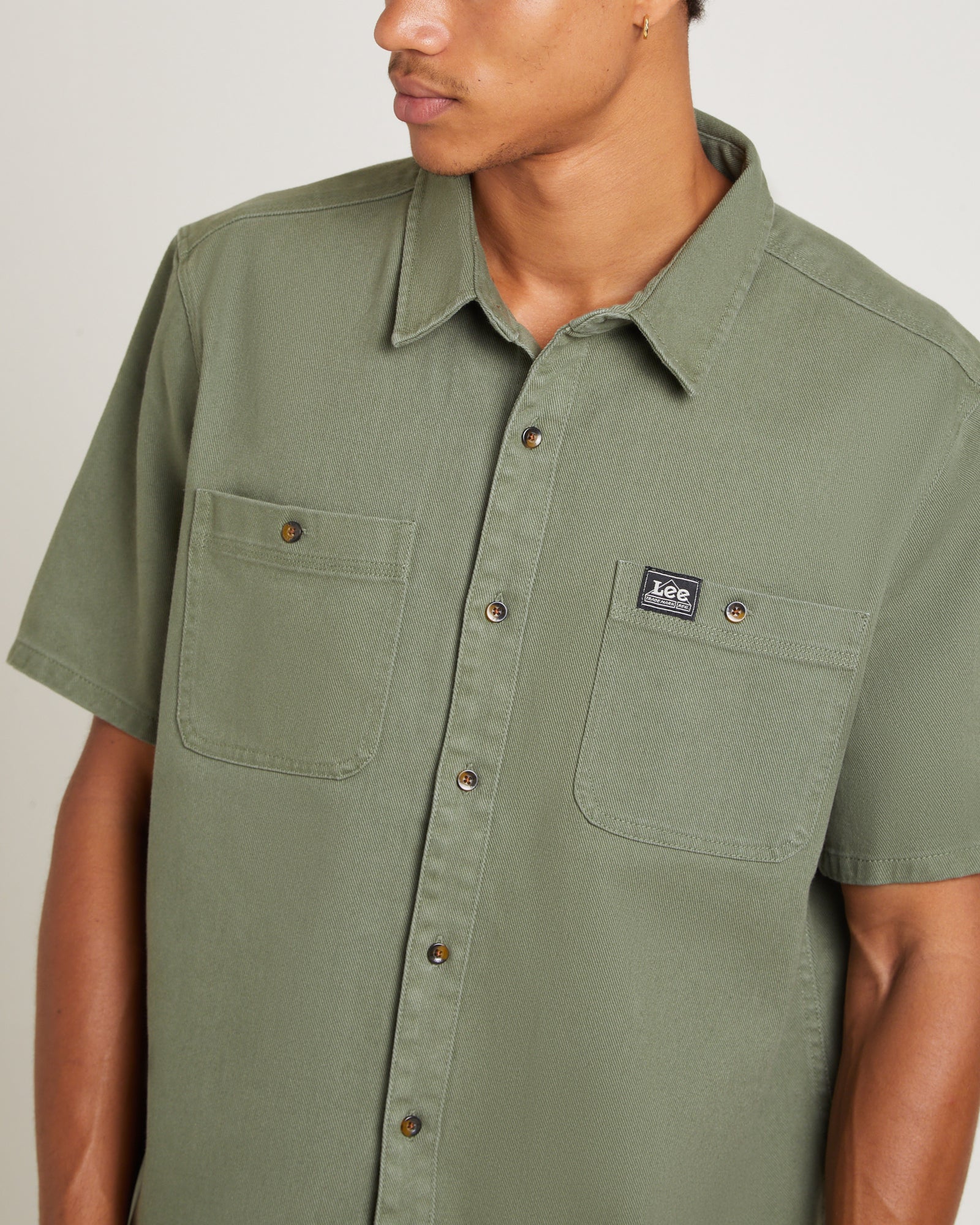 Lee Worker Short Sleeve Shirt in Dark Sage - Image 5