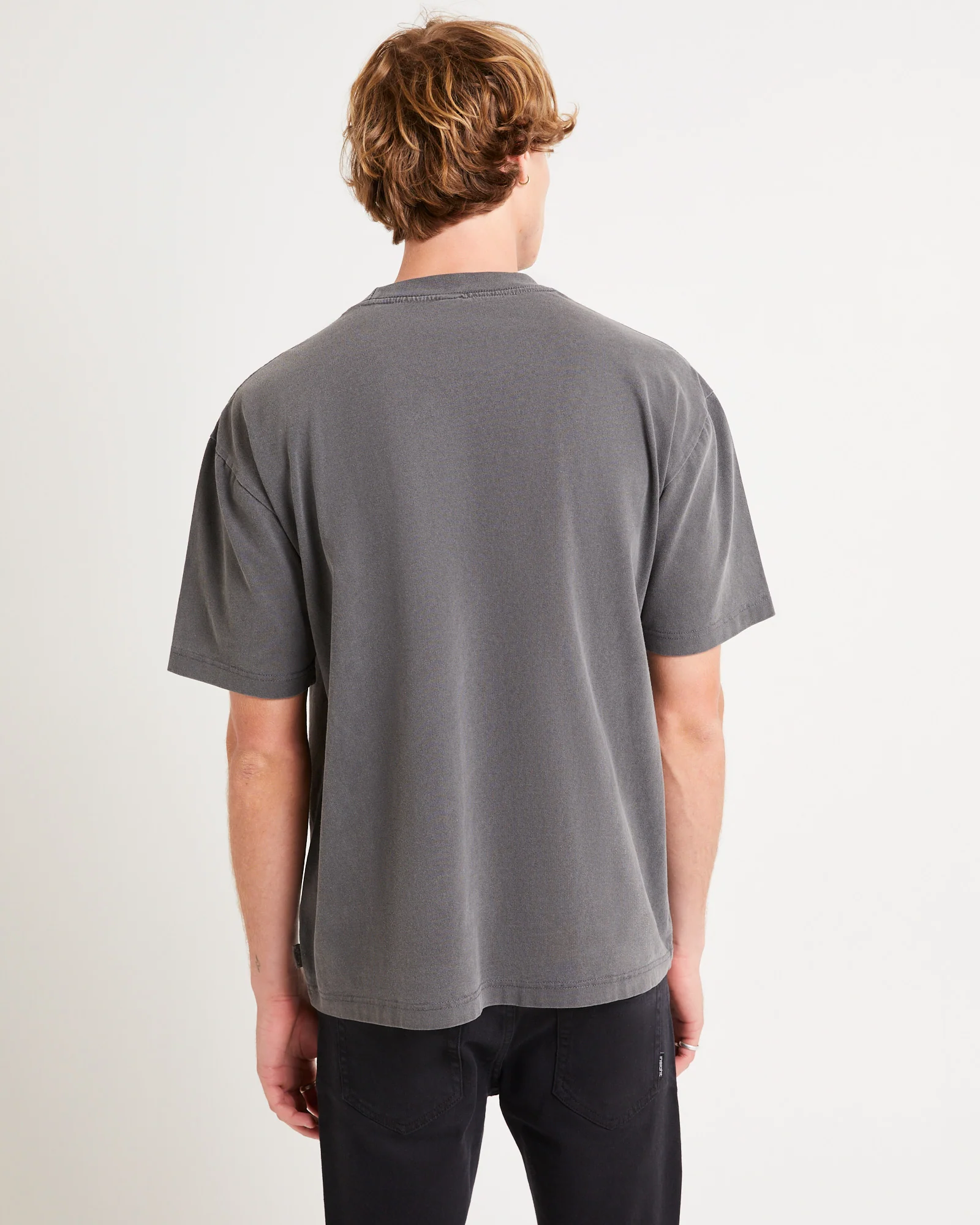 Leo T-Shirt - Image 2