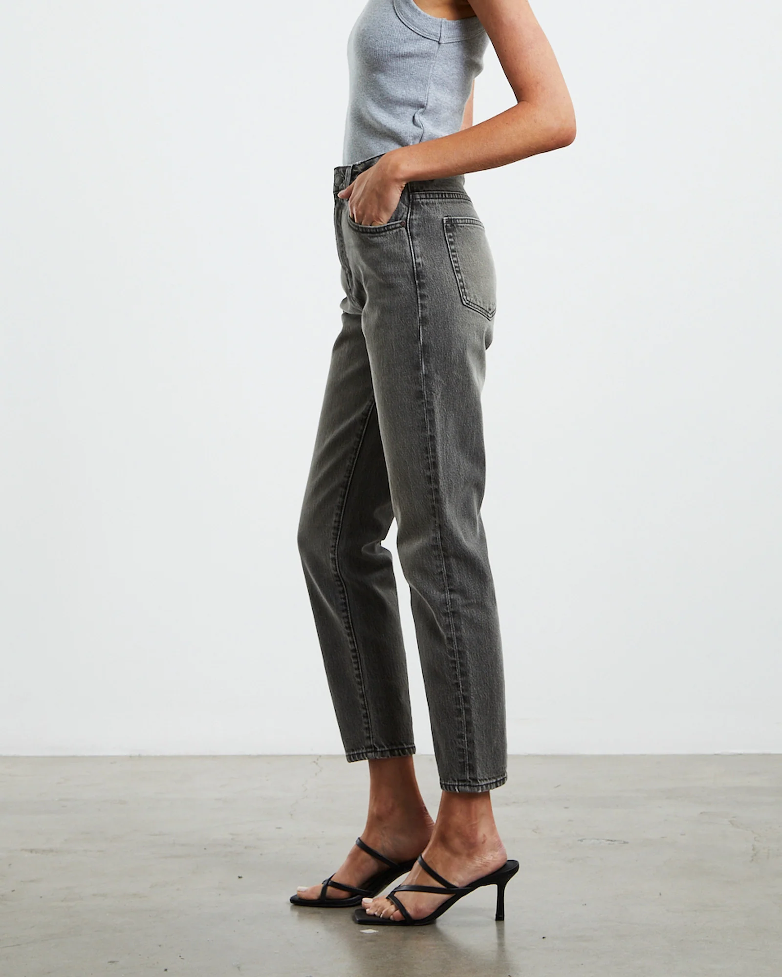 Lola Mom Jeans Fade Away Black - Image 3