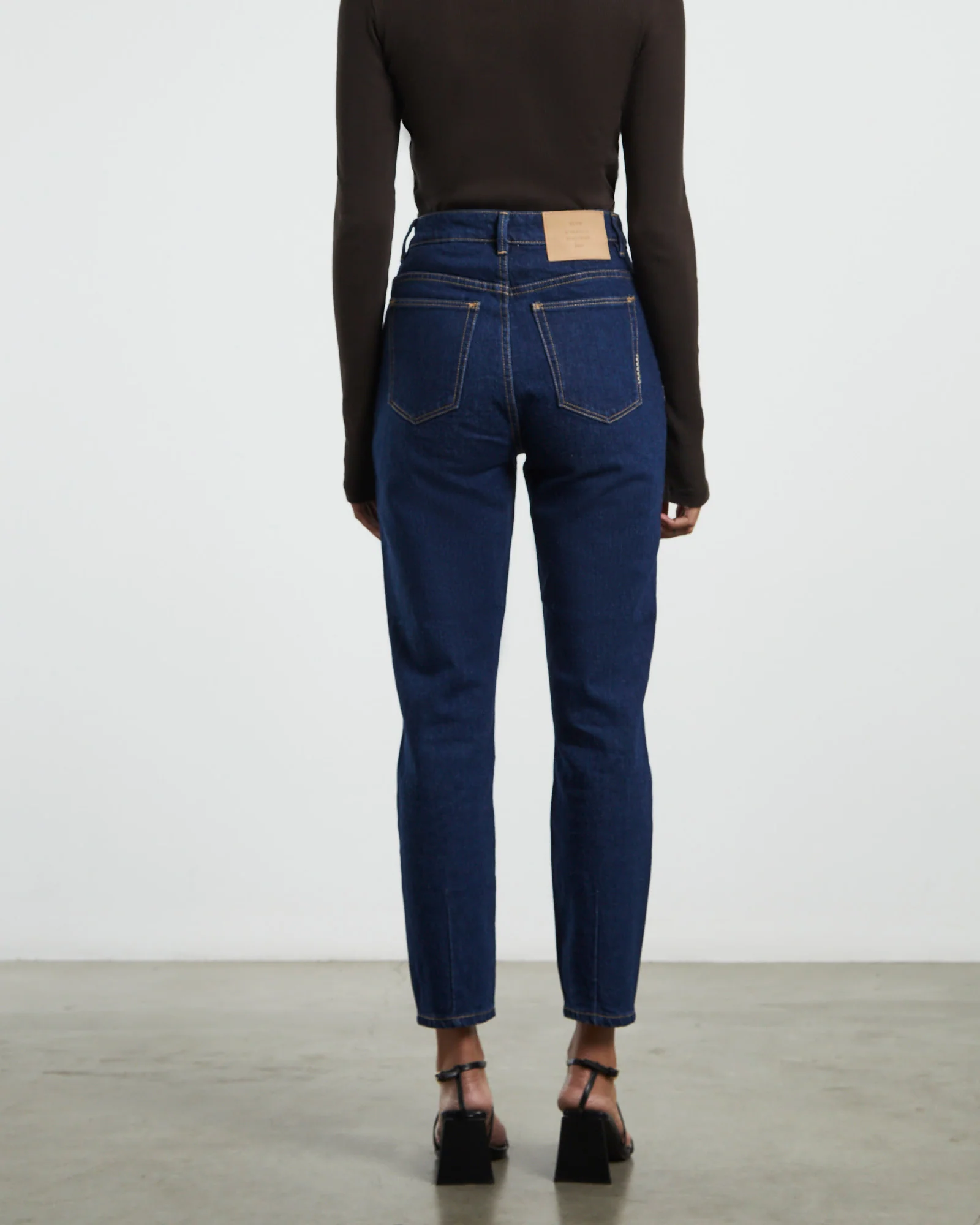 Lola Mom Jeans Vibe Blue - Image 2