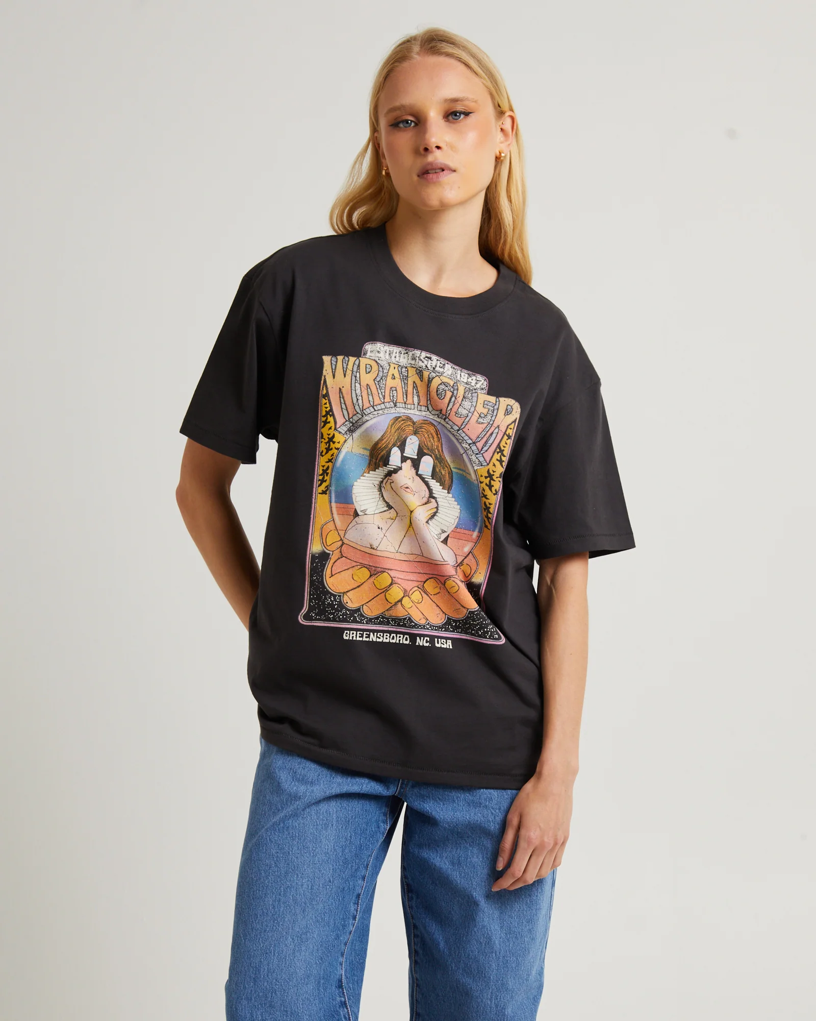 Looking Glass Slouch T-Shirt Worn Black - Image 3