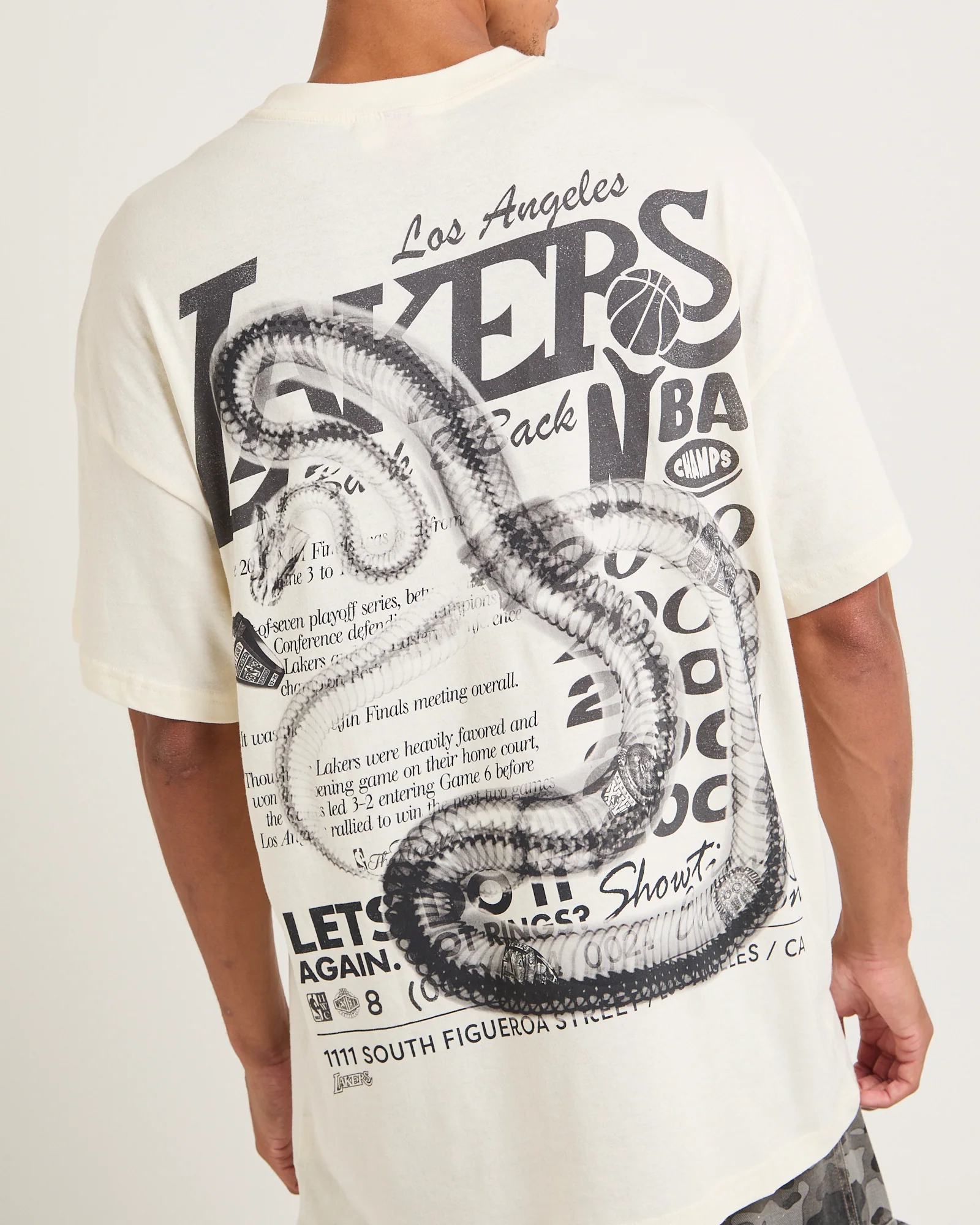 Los Angeles Lakers Radiograph Gold Rings T-Shirt - Image 5