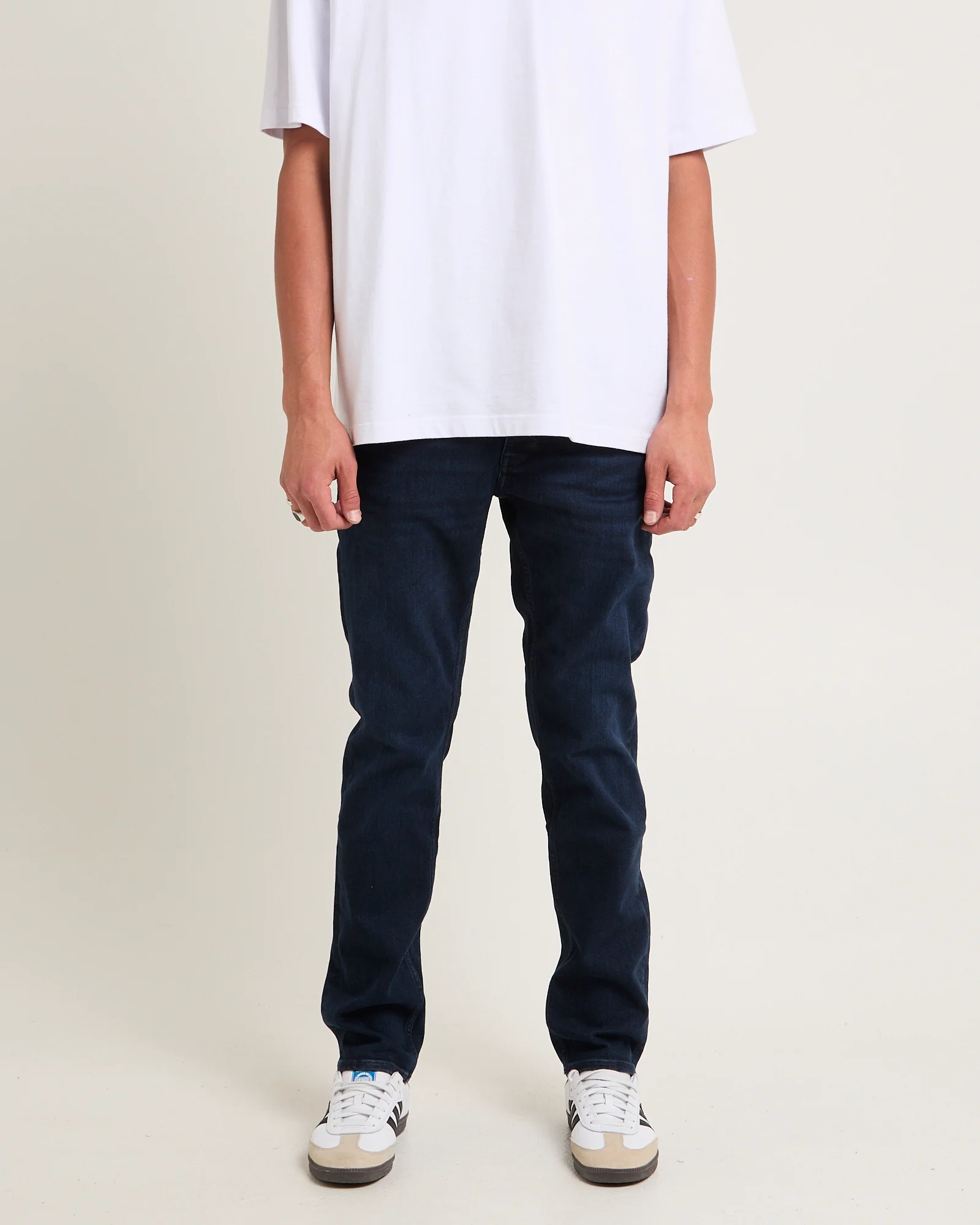 Lou Straight Jeans