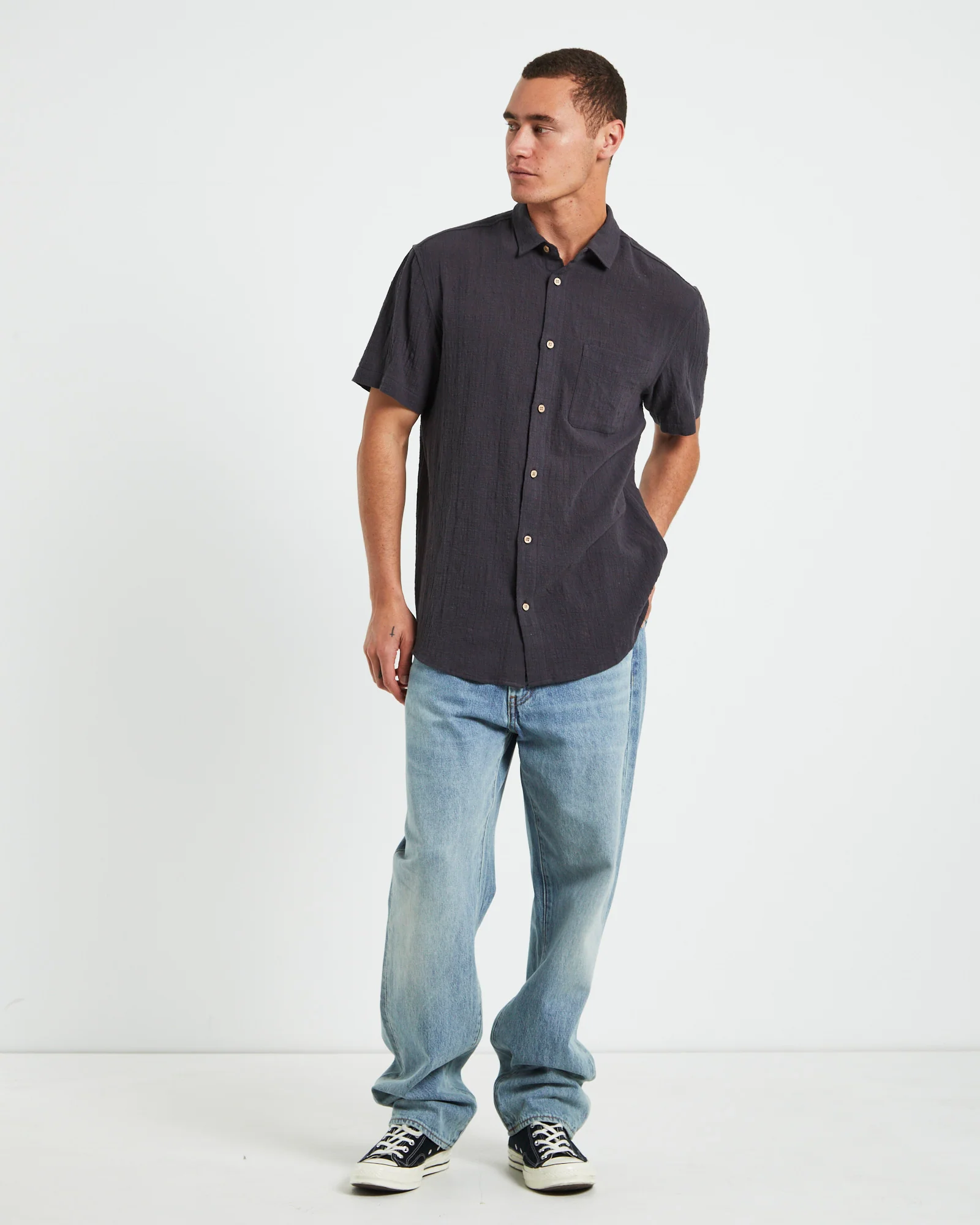Louie Shirt in Black - Image 3