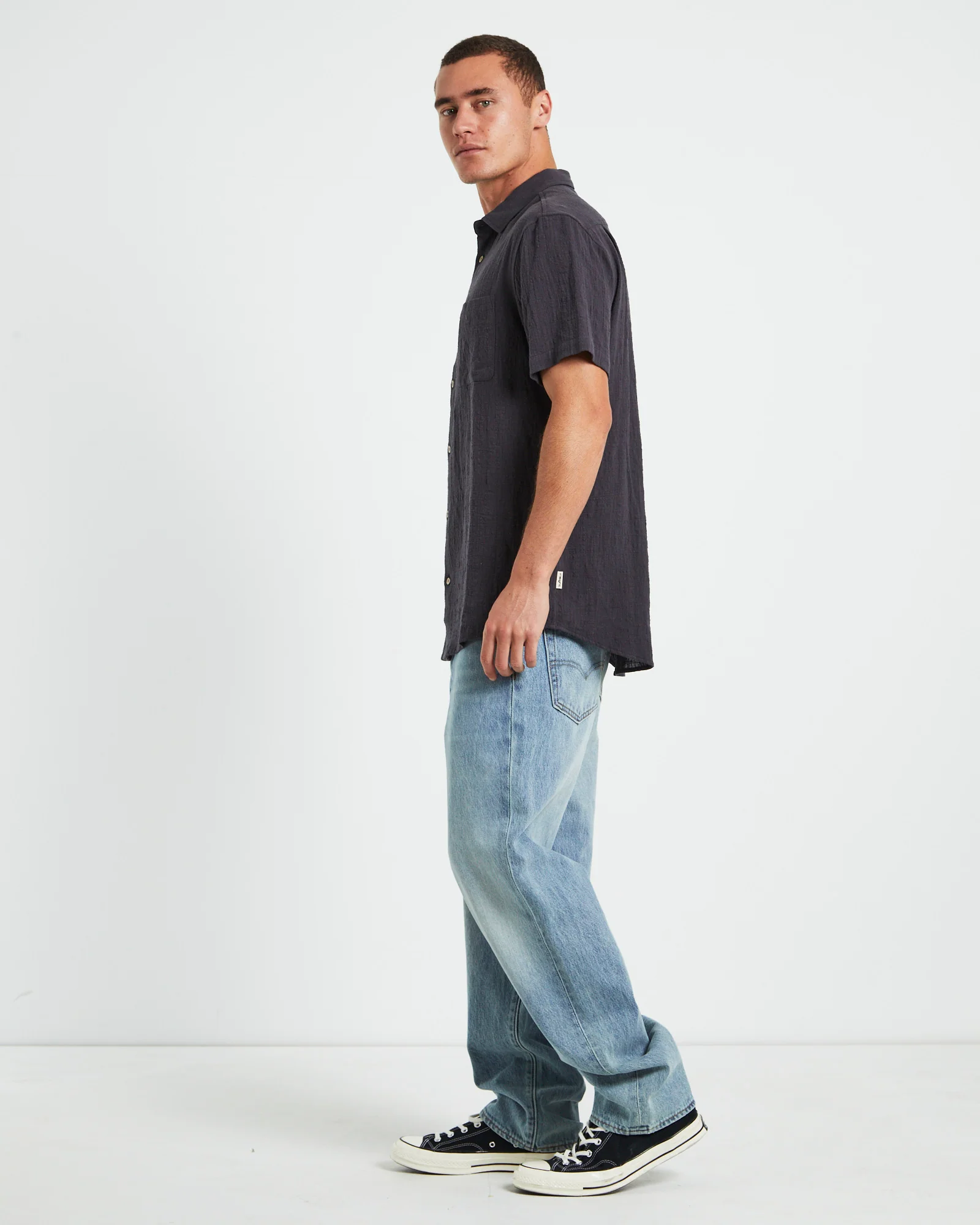 Louie Shirt in Black - Image 4