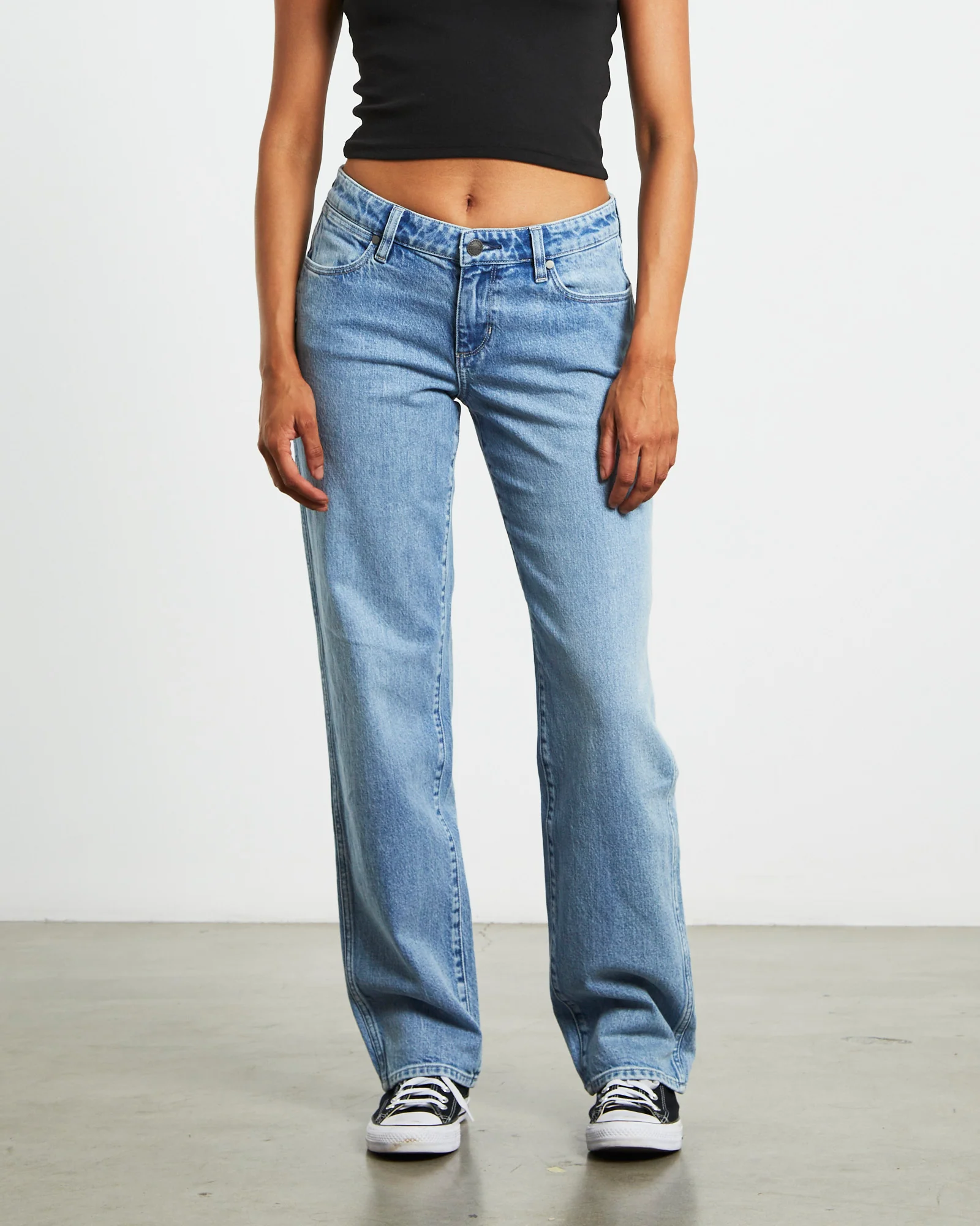 Low Rise Claudia Straight Denim Jeans Cloudy