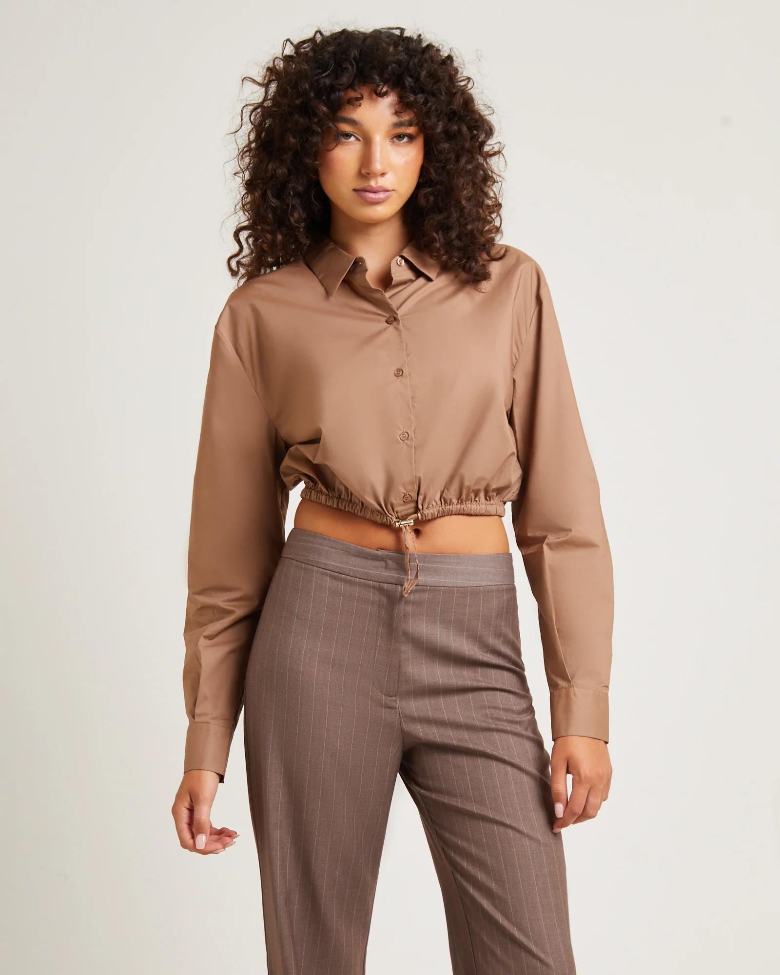 Lucy Drawstring Poplin Long Sleeve Shirt in Chocolate - Image 5