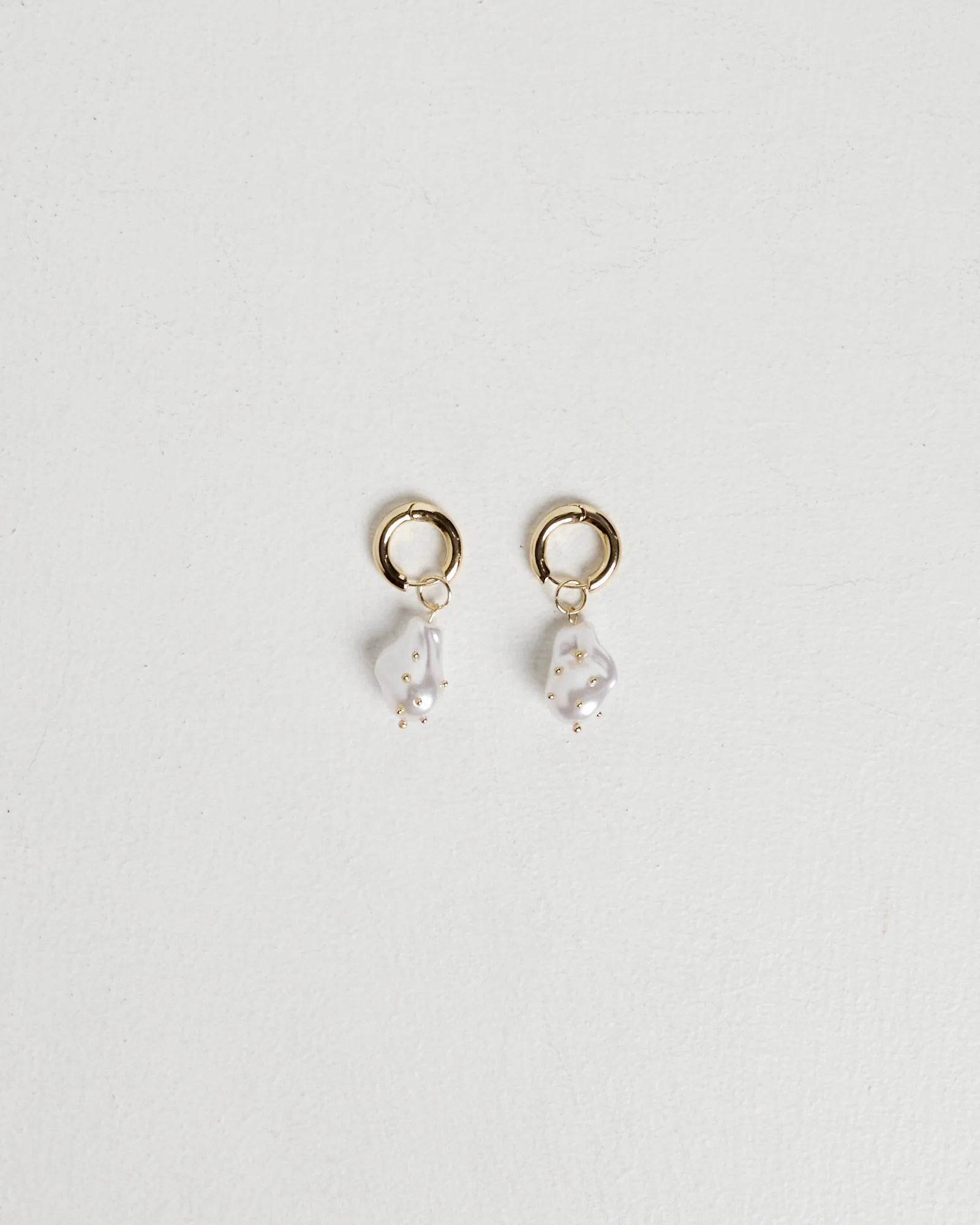 Mallan Pearl Earings