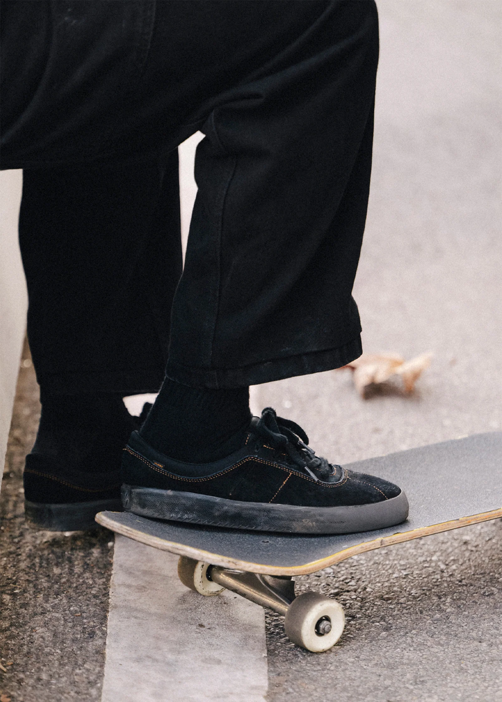 Melbek Skate Shoes - Image 4