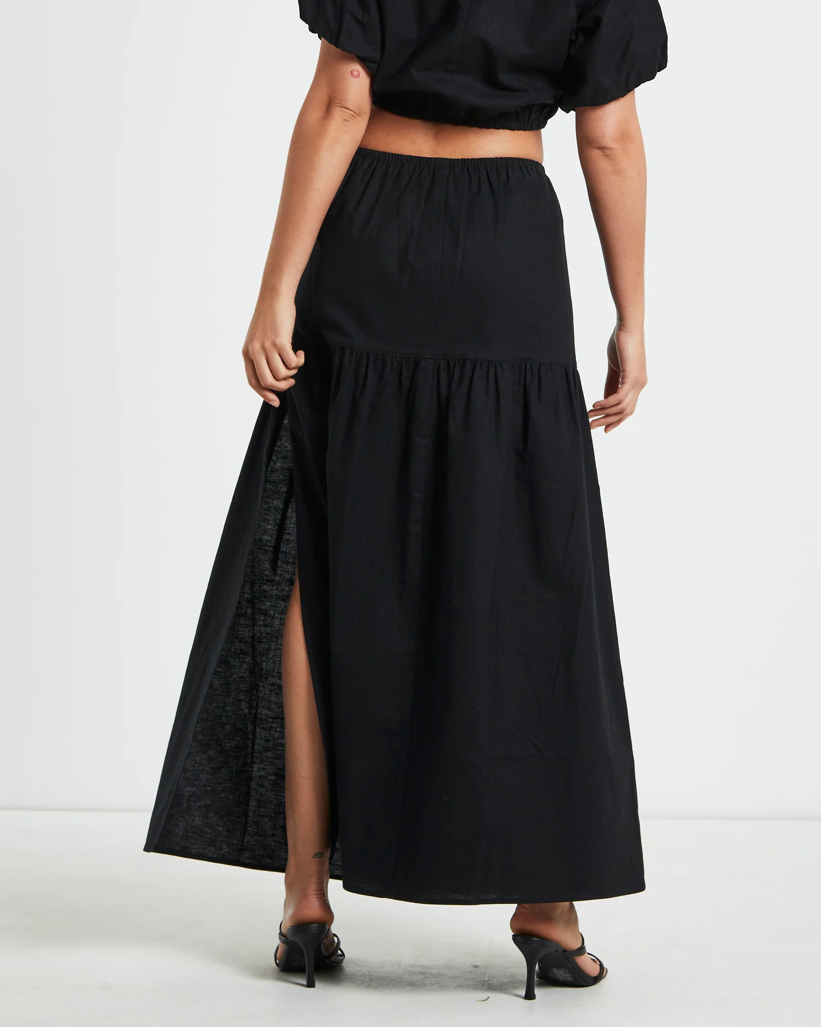 Melody Linen Maxi Skirt in Black - Image 2