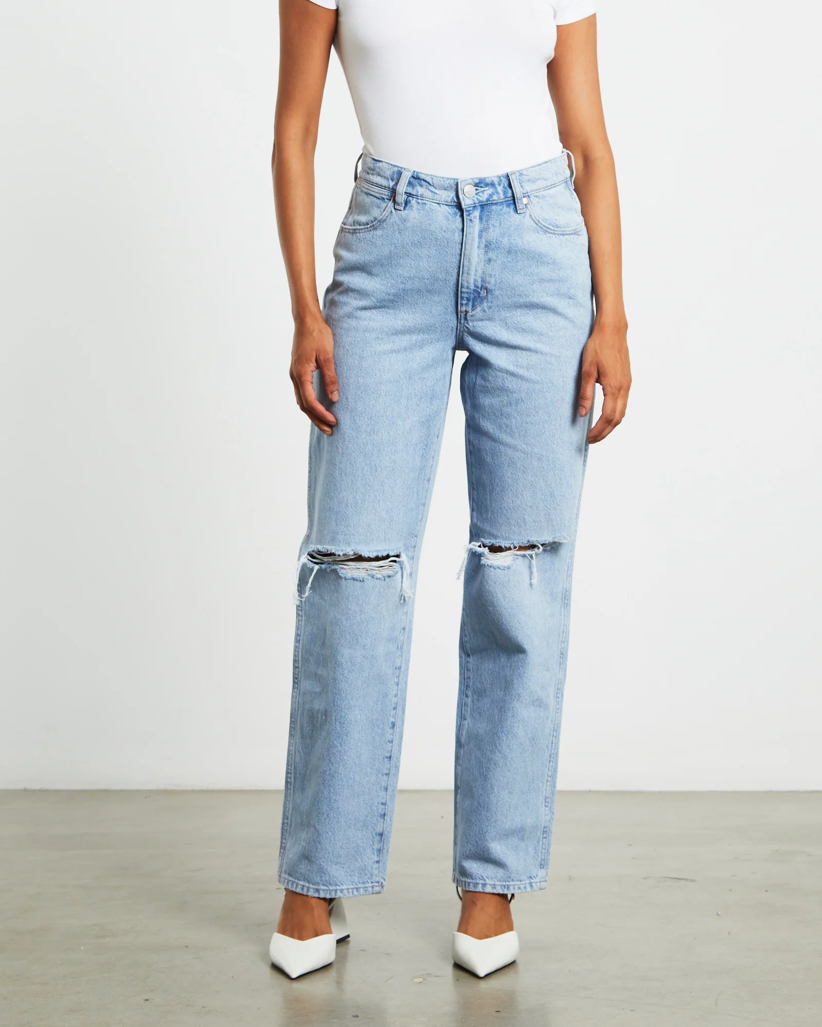 Mid Rise Vintage Straight Leg Denim Jeans Garage