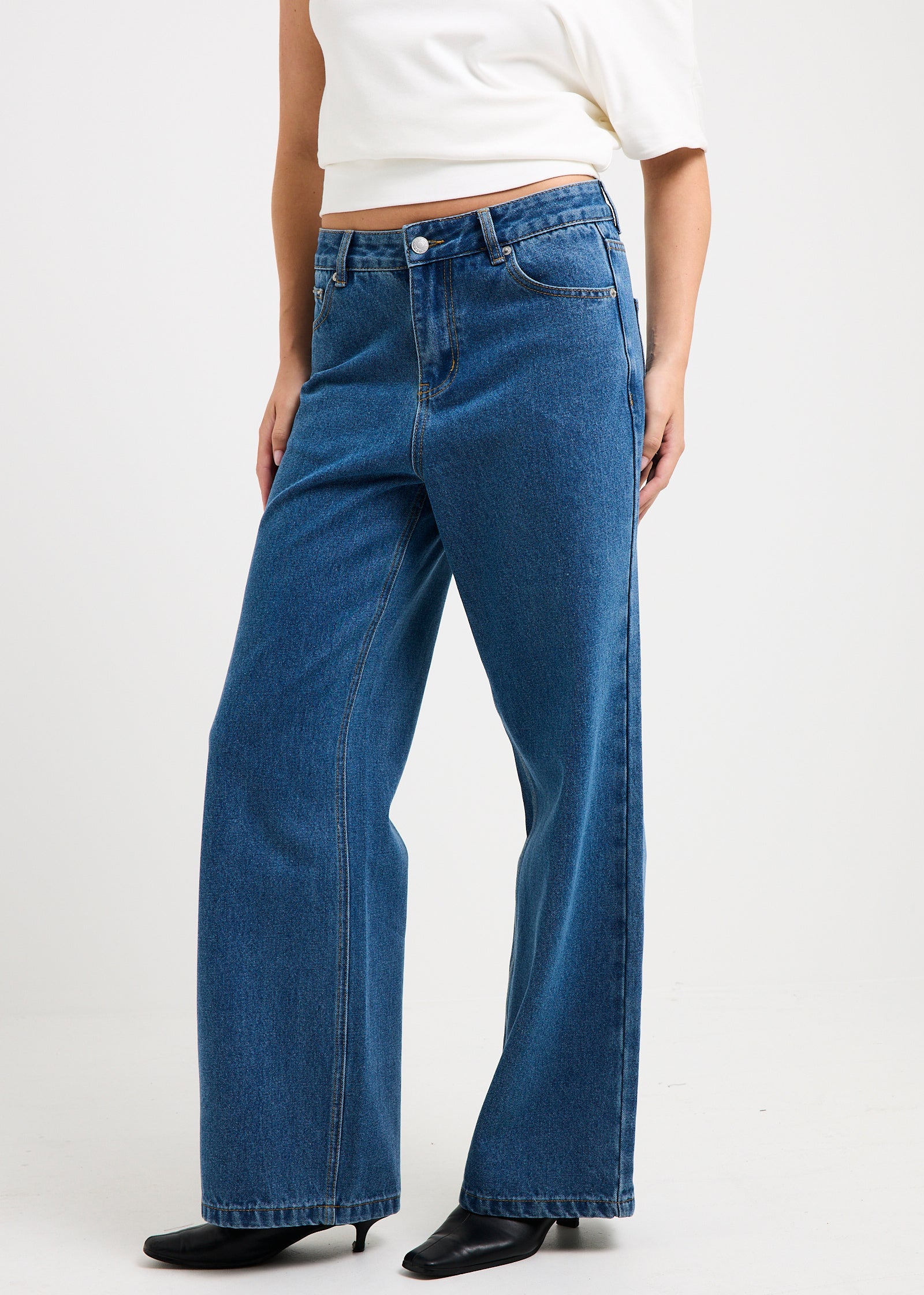 Misty High & Wide Denim Jeans - Image 4