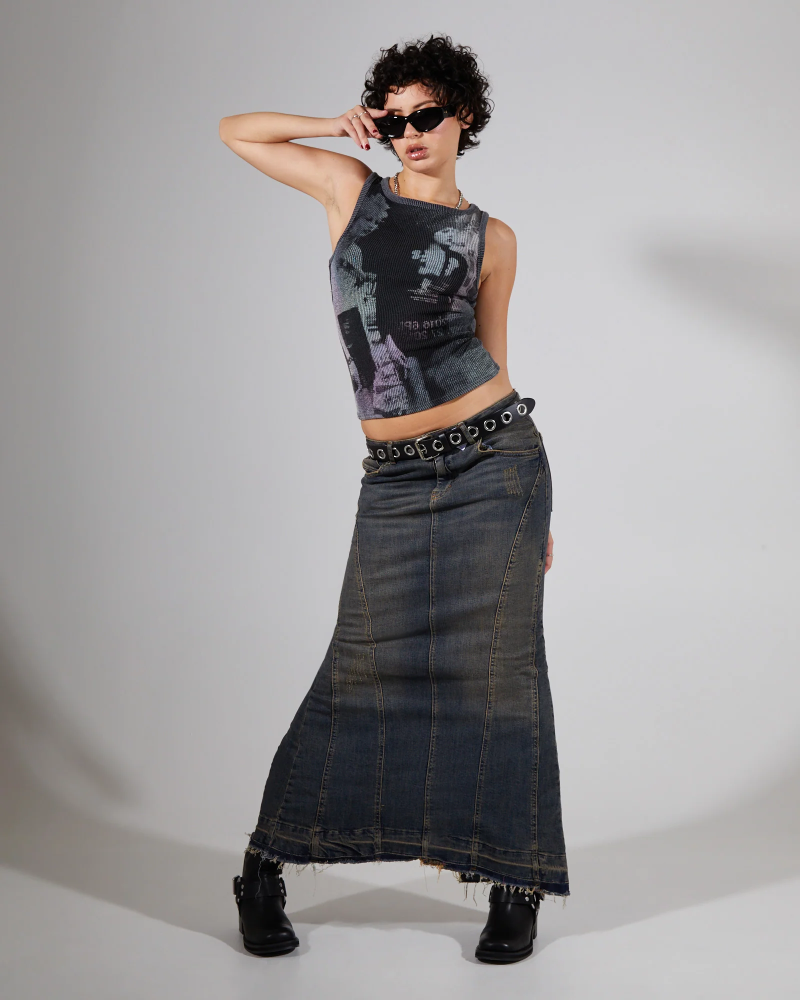 Mono Photo Rib Tank Top - Image 3