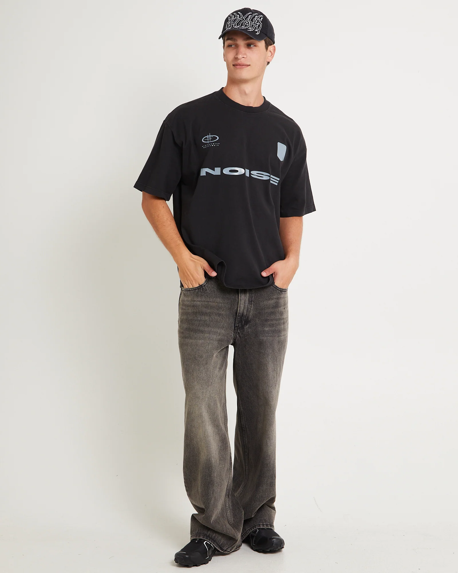 Noise United T-Shirt - Image 4