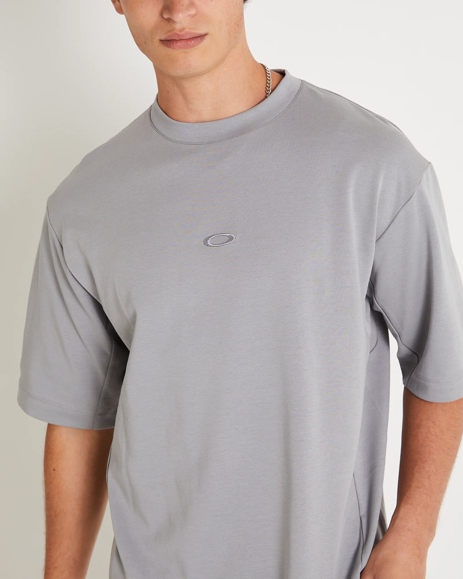 Oakley Driven T-Shirt - Image 5