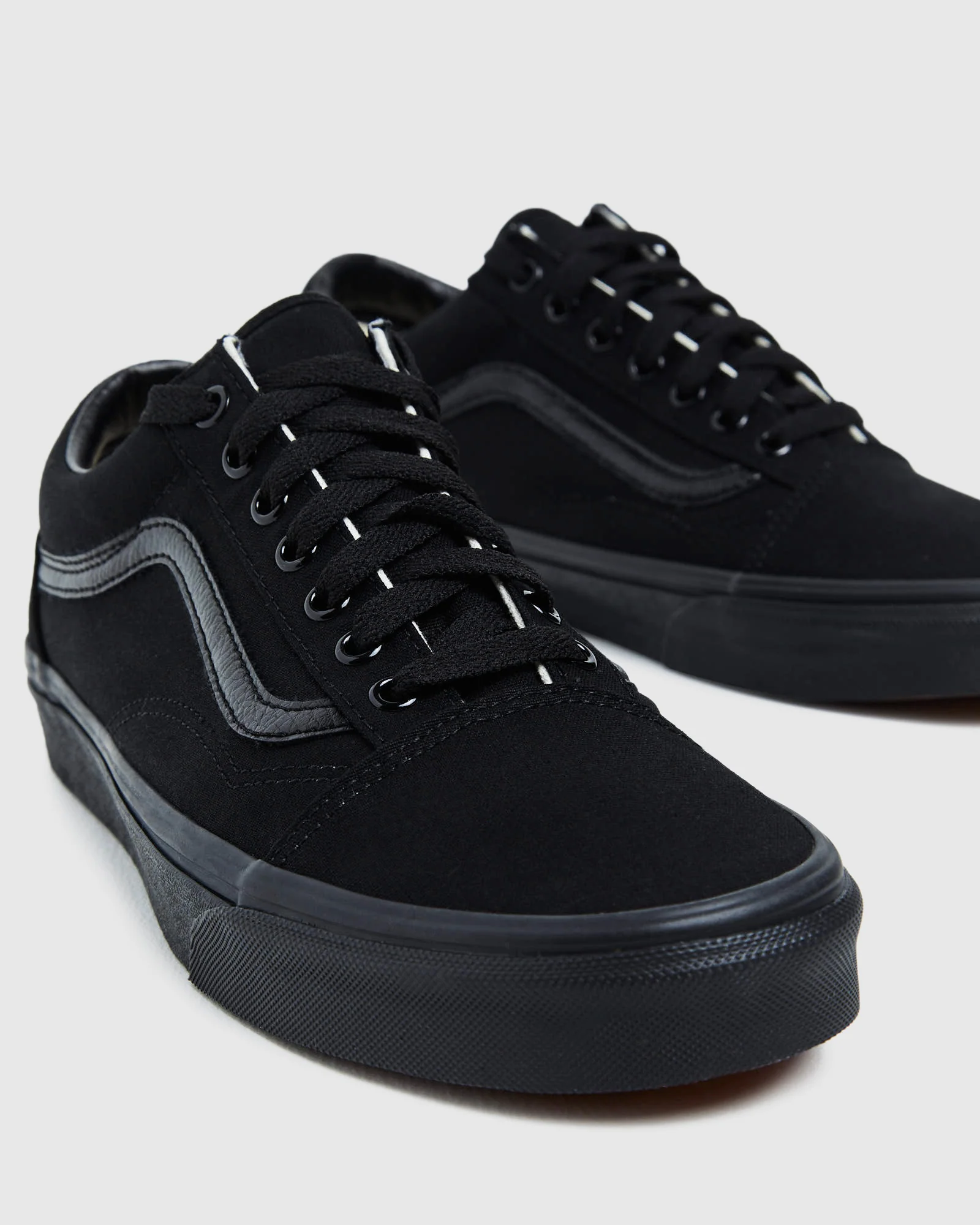 Old Skool Sneakers