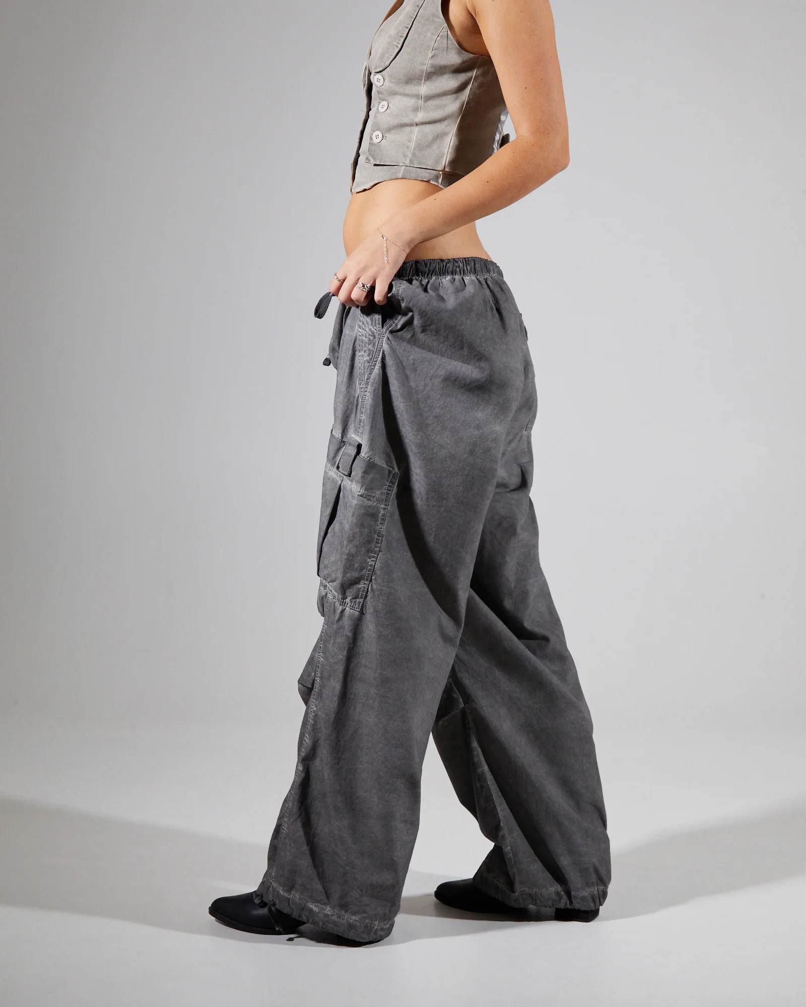 Parachute Pants Washed Black Oil - Image 4