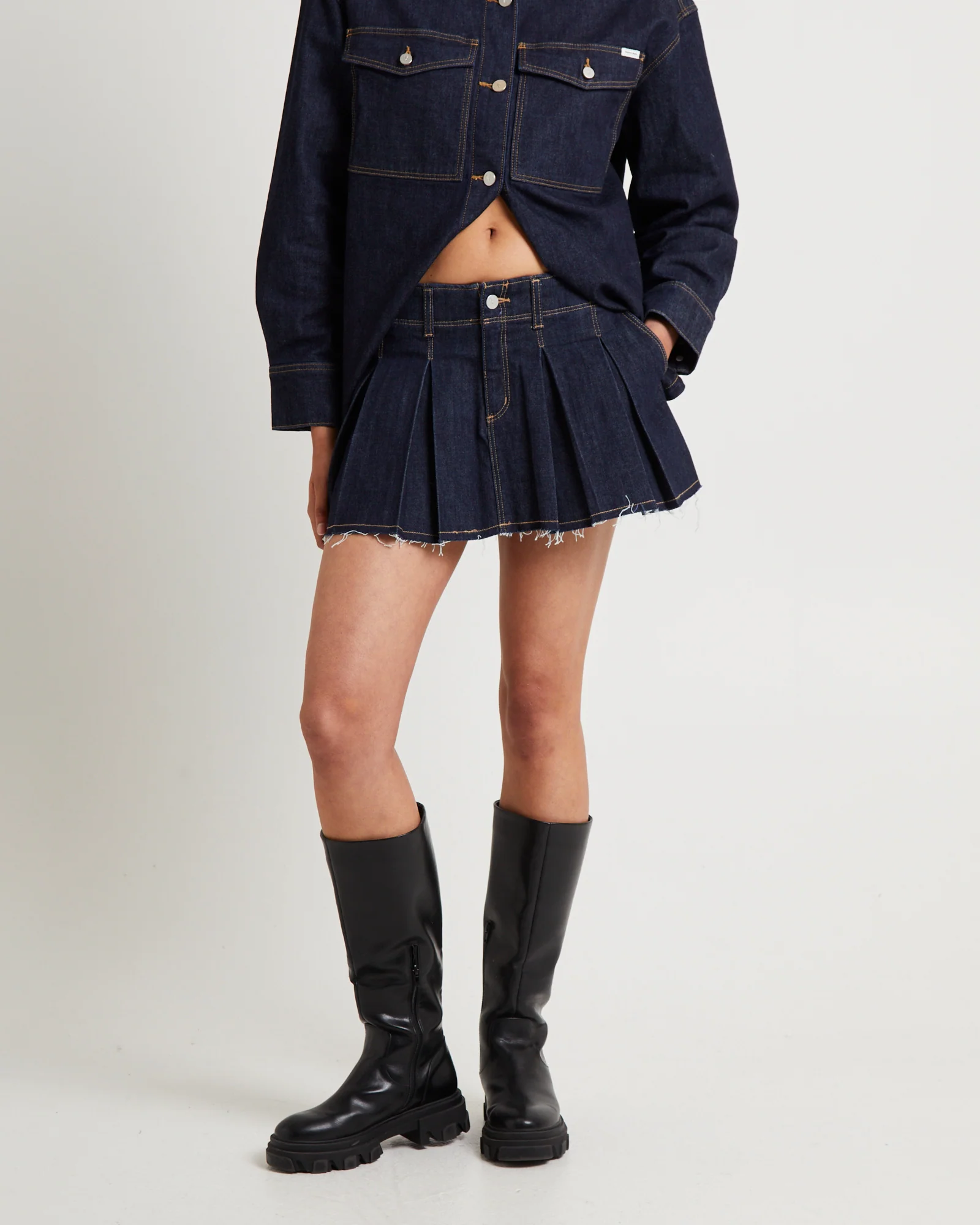 Pleated Denim Mini Skirt Lila