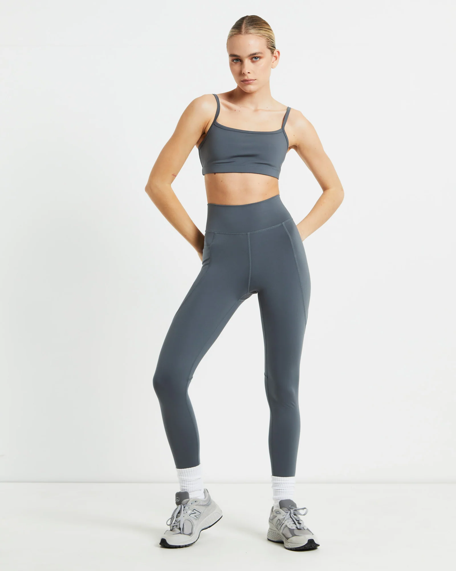 Pocket Seam Tights in Charcoal Grey