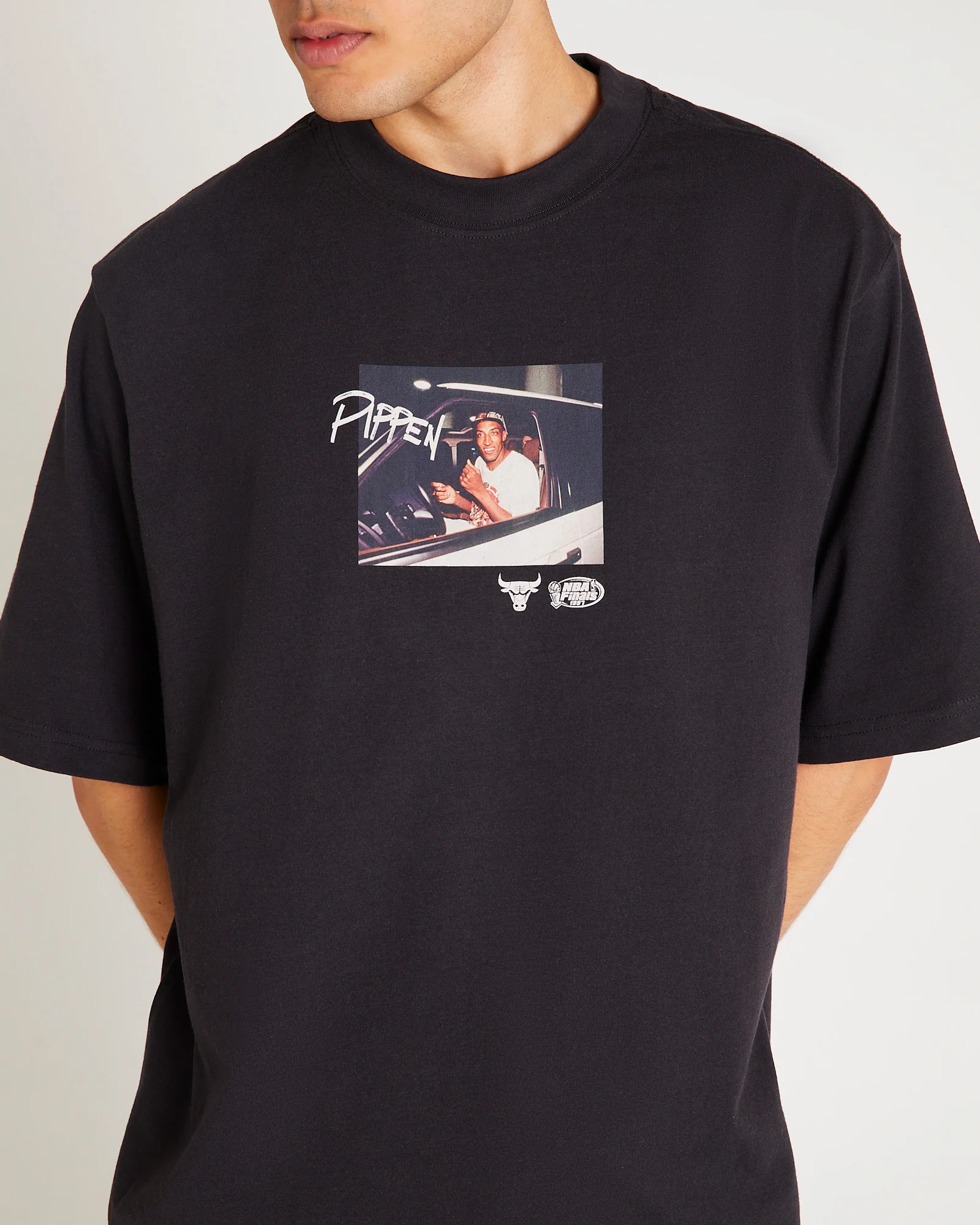 Chicago Bulls Scottie Pippen Pre & Post Game T-Shirt - Image 2