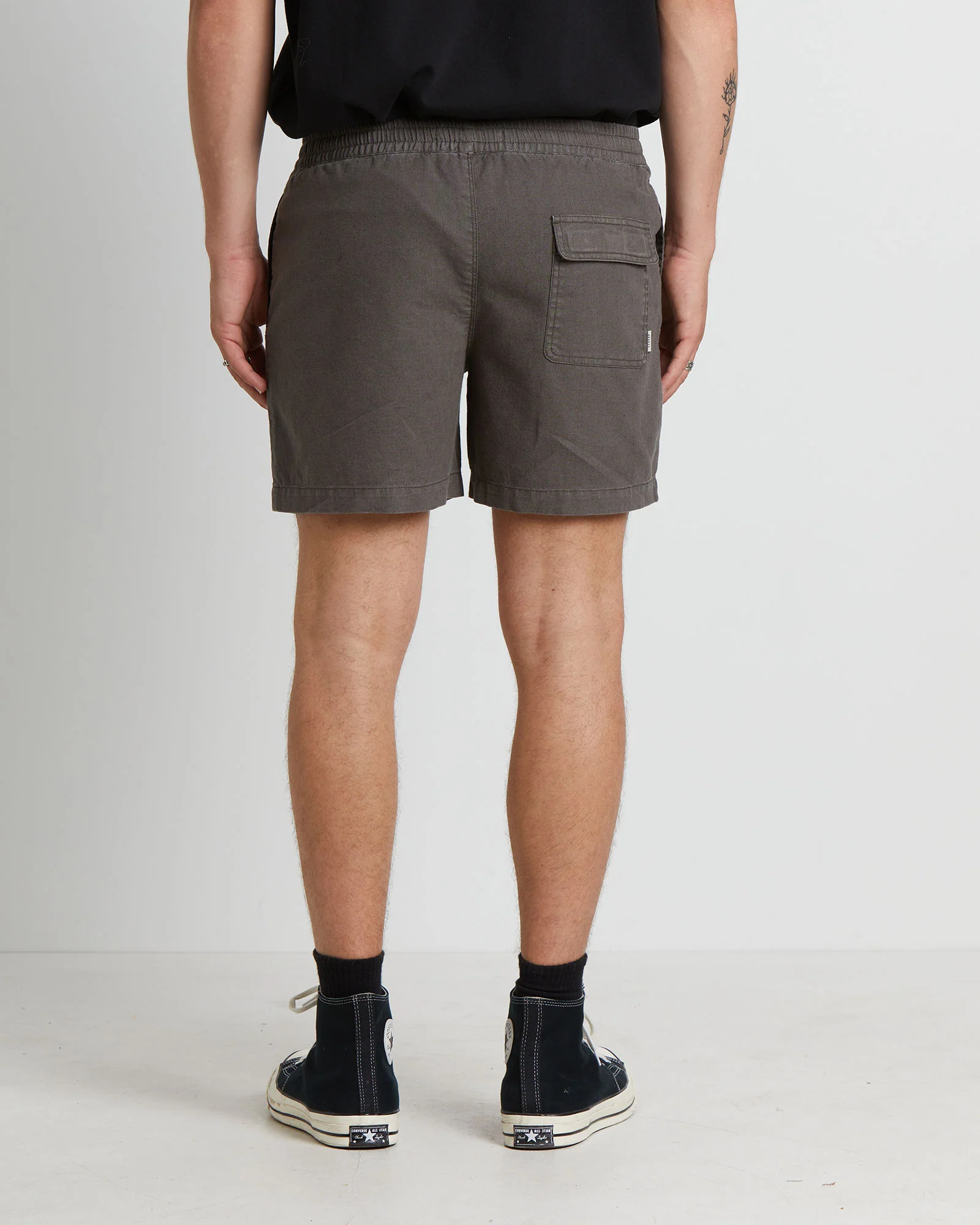 Puglia Linen Shorts in Muted Olive Green - Image 2