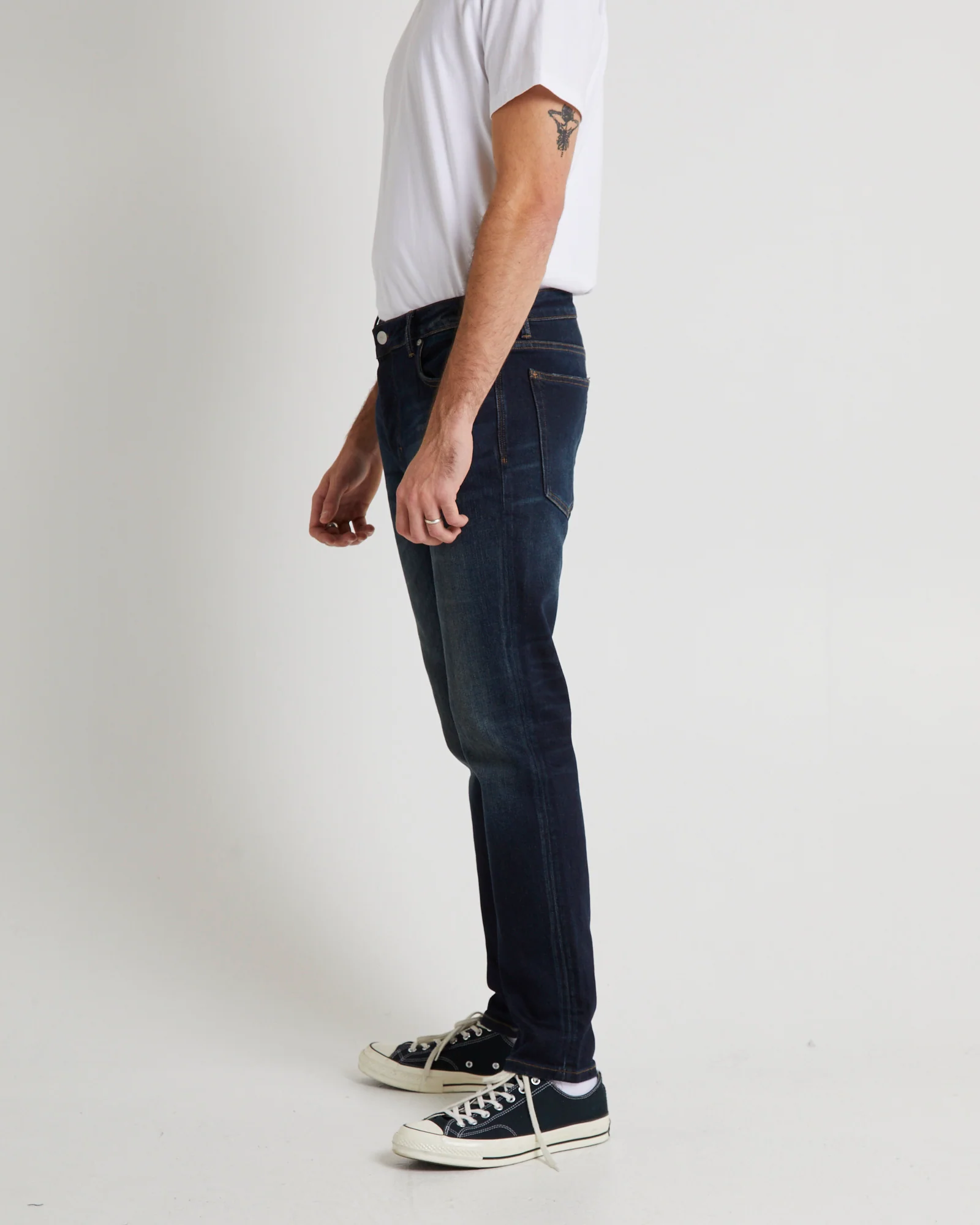 Ray Tapered Lost Denim Jeans - Image 4
