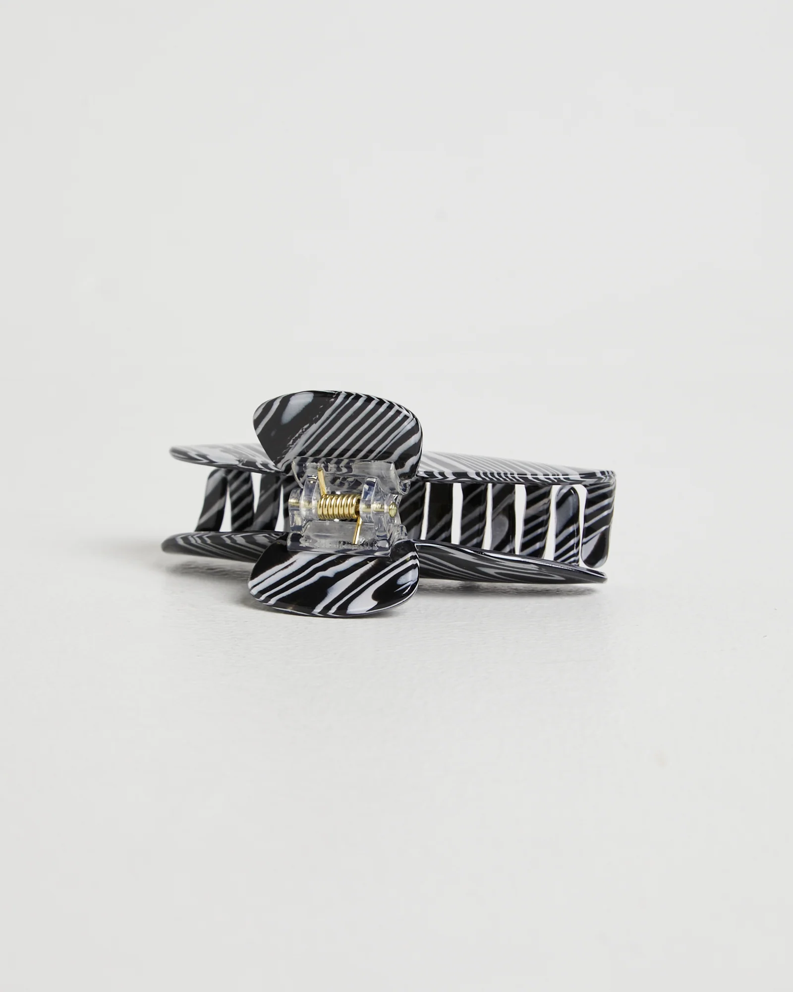 Reah Resin Clip - Image 2