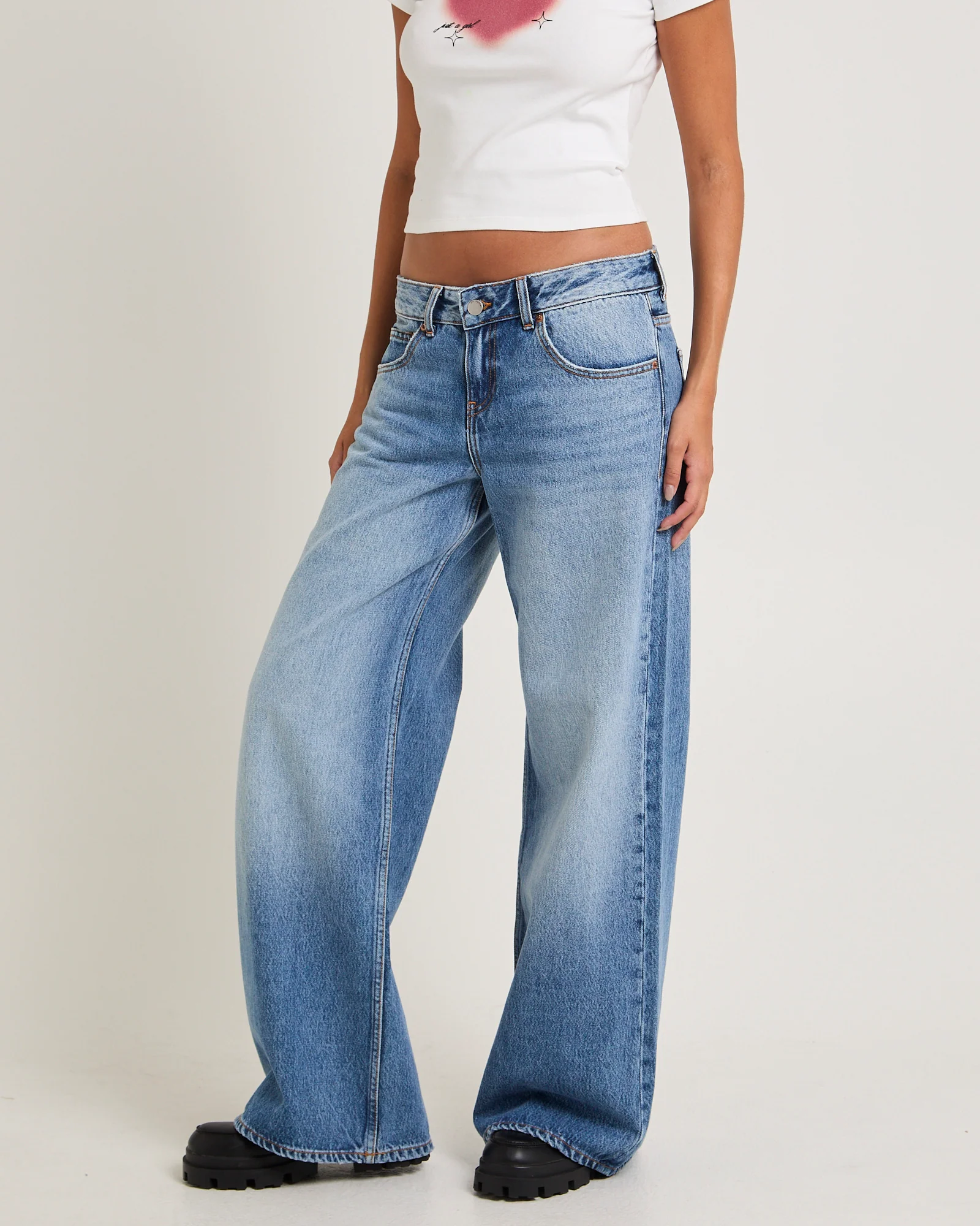 Rhue Wide Denim Jeans - Image 4