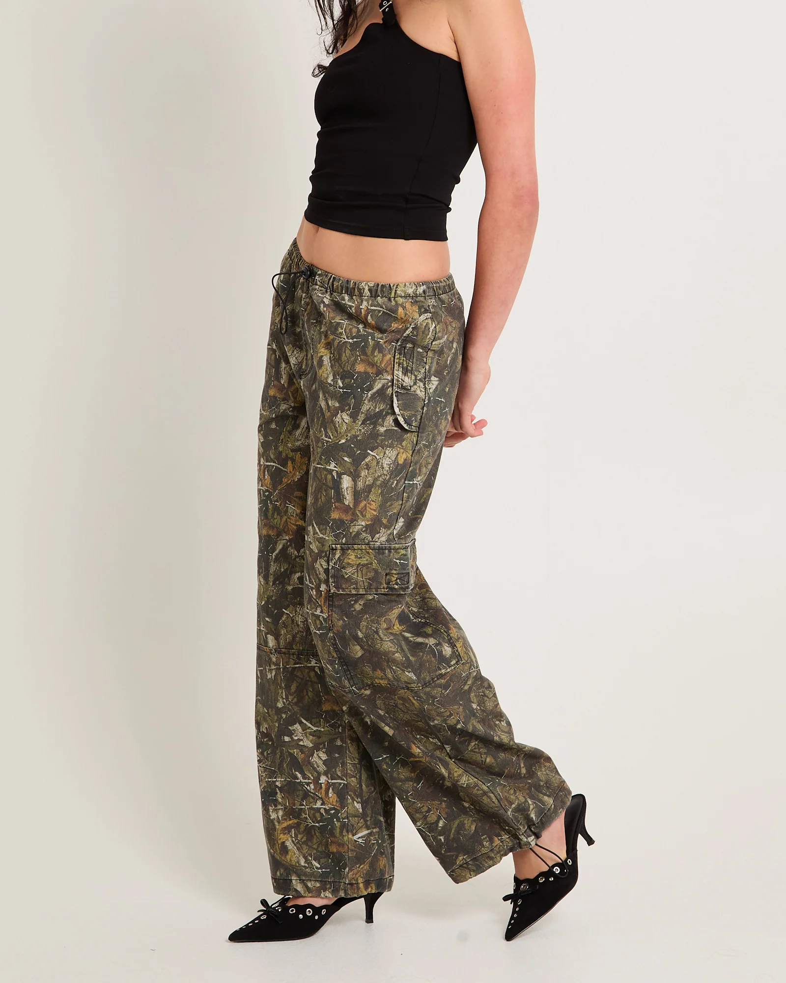 Rosebowl Vintage Para Pants - Image 4