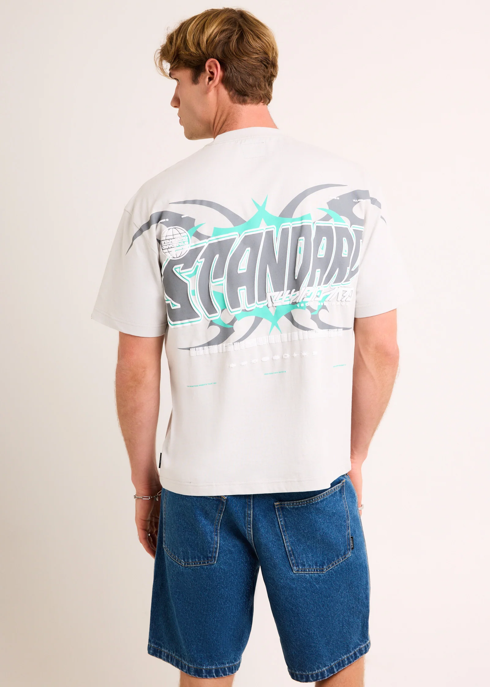 Salute T-Shirt - Image 4