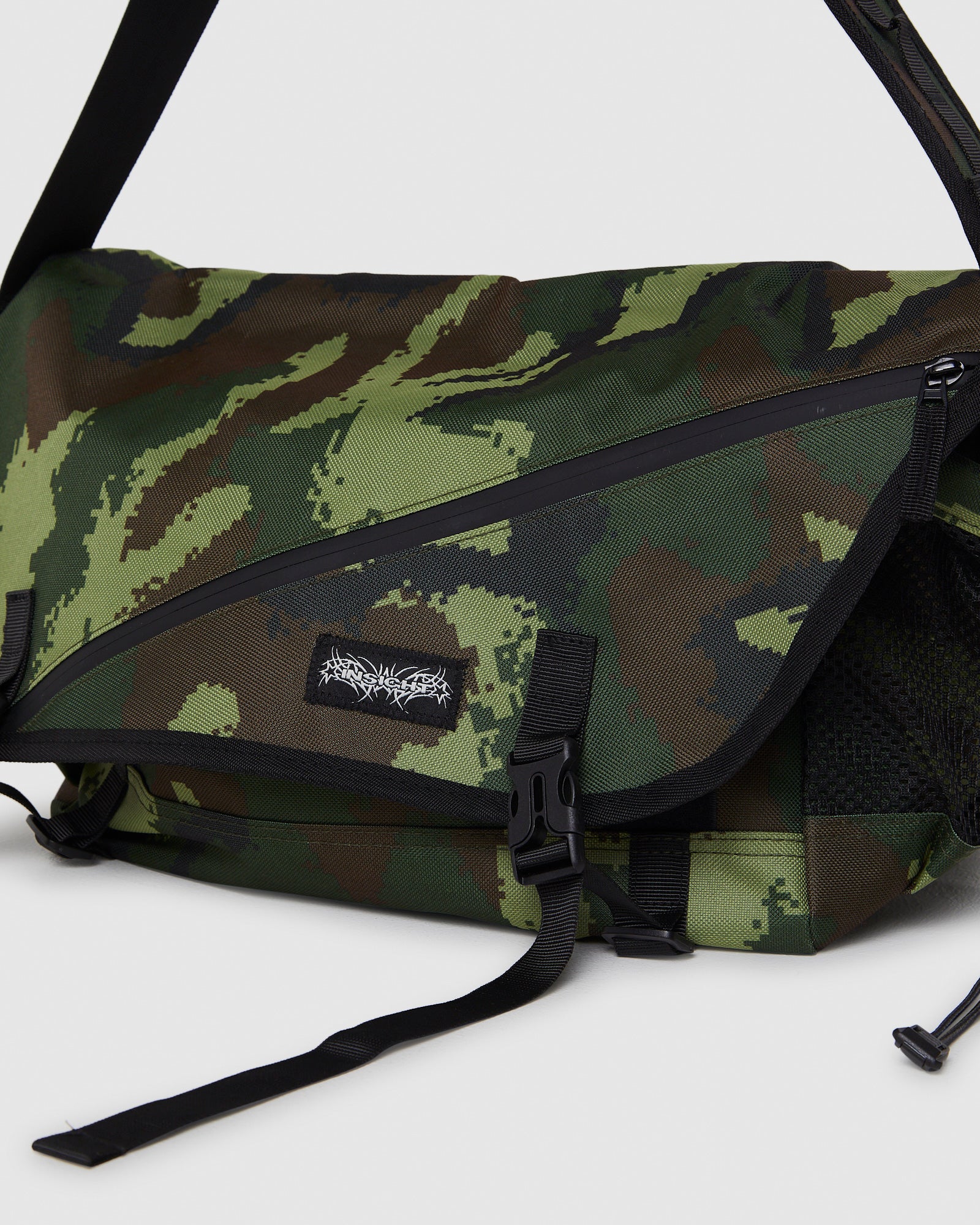 Sender Camo Satchel Bag - Image 4