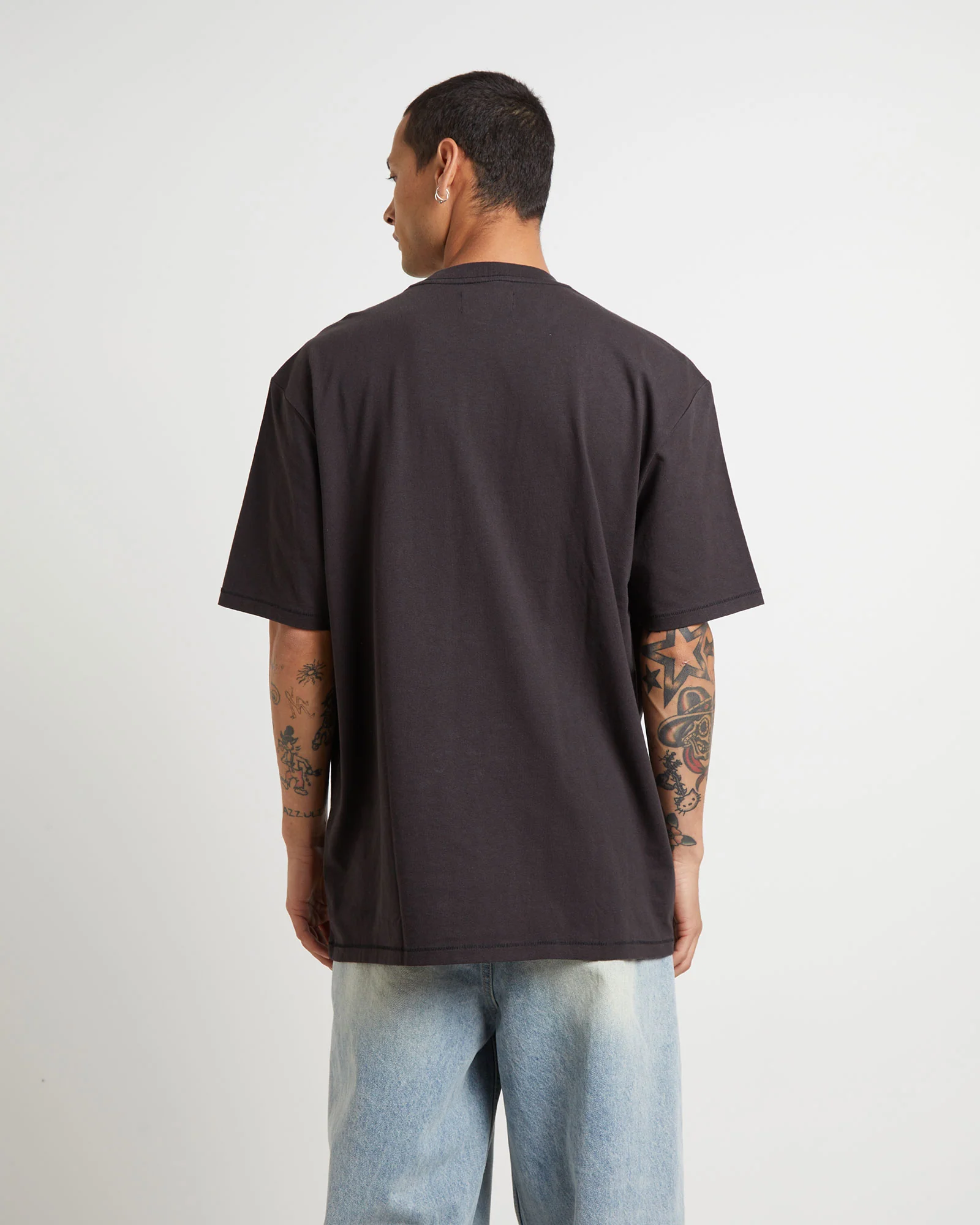 Serpent Stampslacker Short Sleeve T-Shirt in Worn Black - Image 2