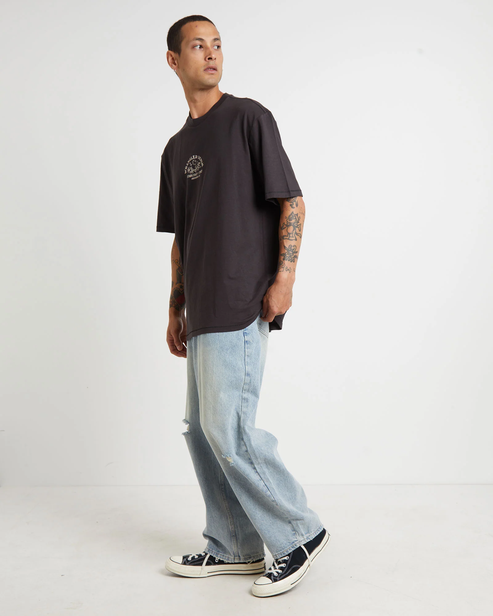 Serpent Stampslacker Short Sleeve T-Shirt in Worn Black - Image 4
