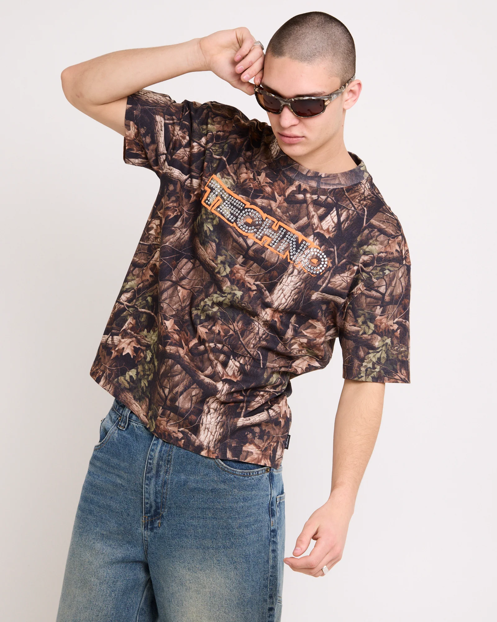 Serving Cropped Camo T-shirt
