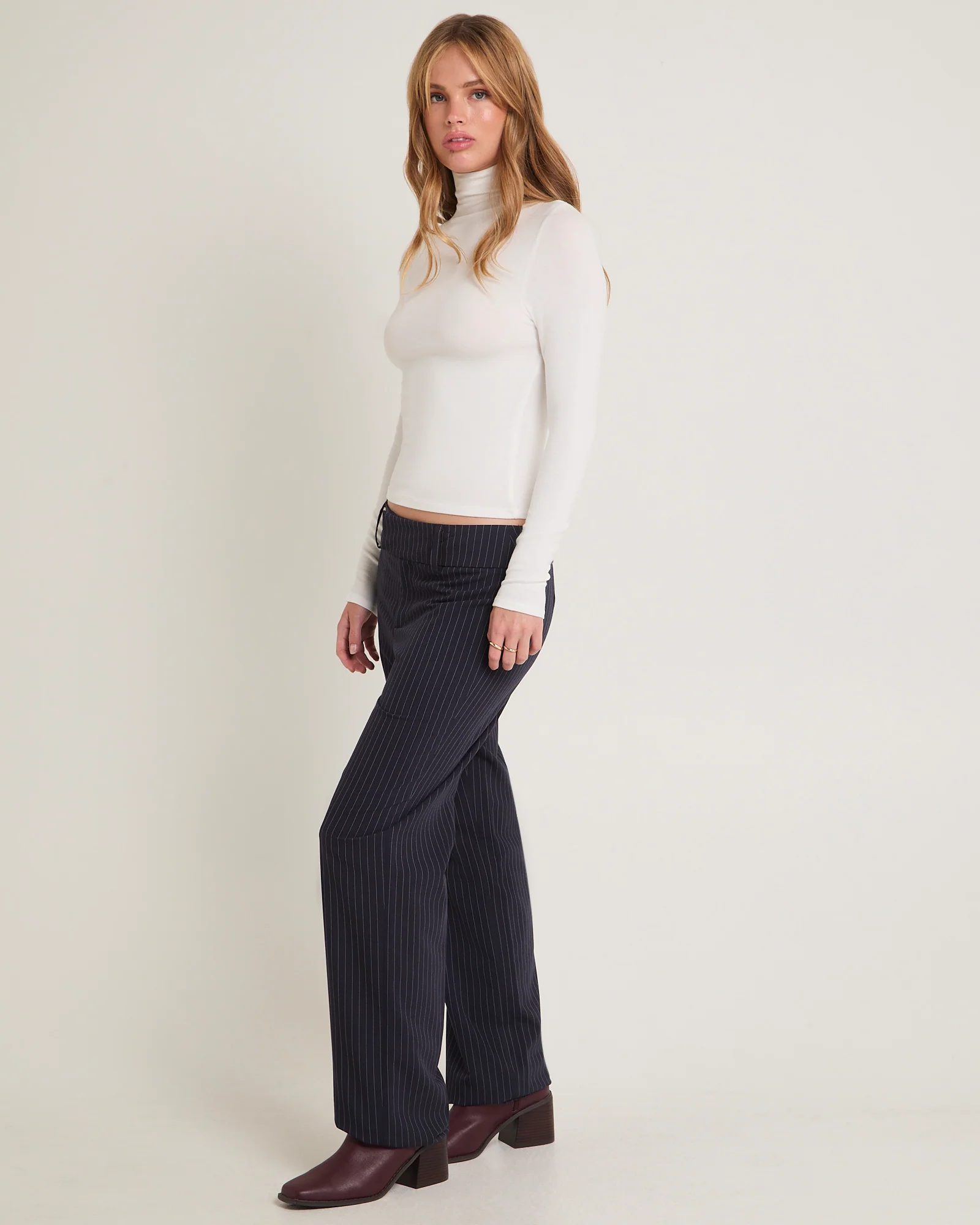 Slinky Long Sleeve Skivvy - Image 4