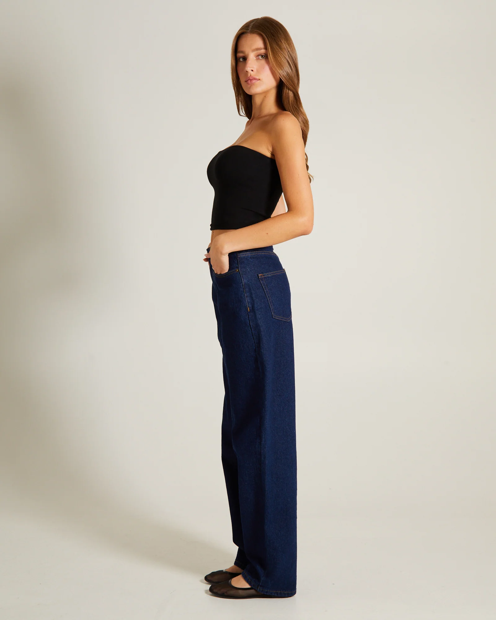 Slinky Strapless Top in Black - Image 4
