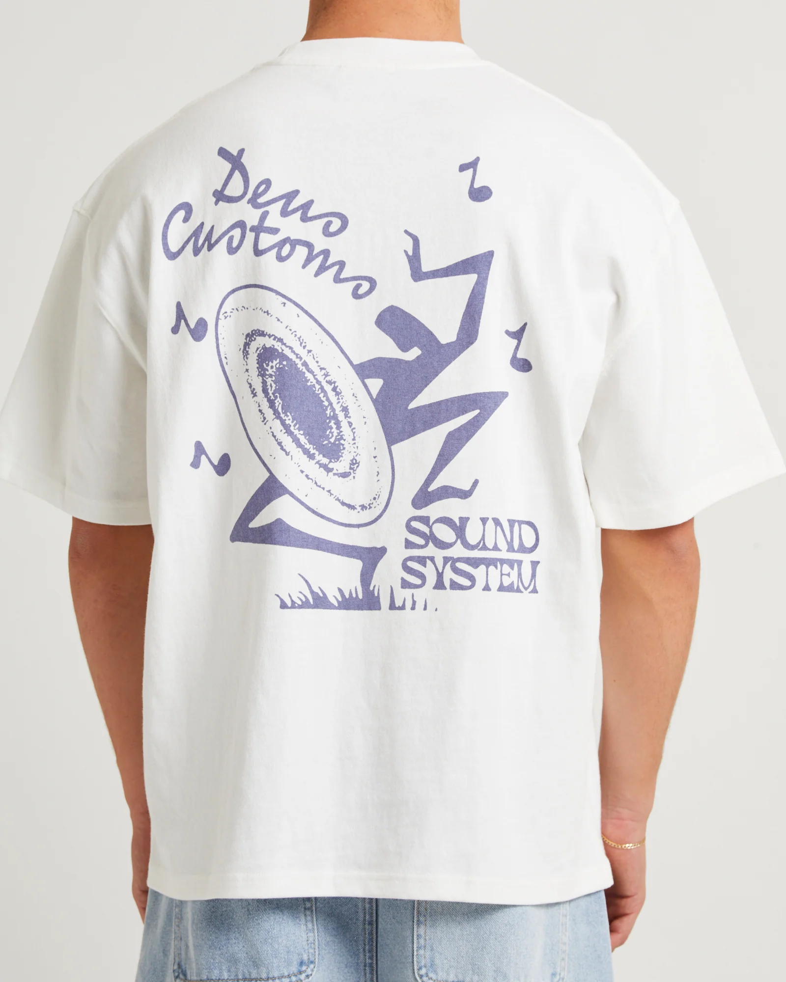 Sound System Short Sleeve T-Shirt - Image 5