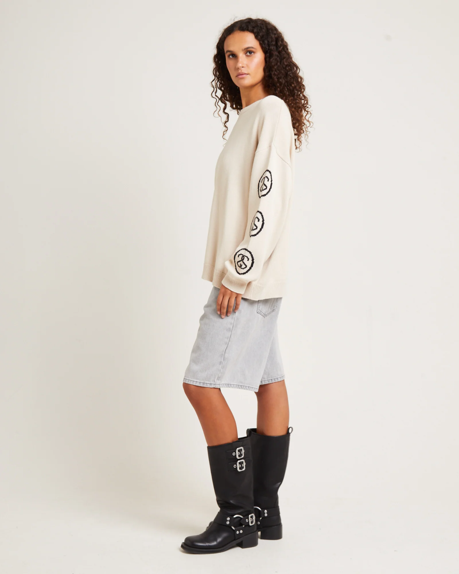 SS Link Knit Crew Neck Cream - Image 4