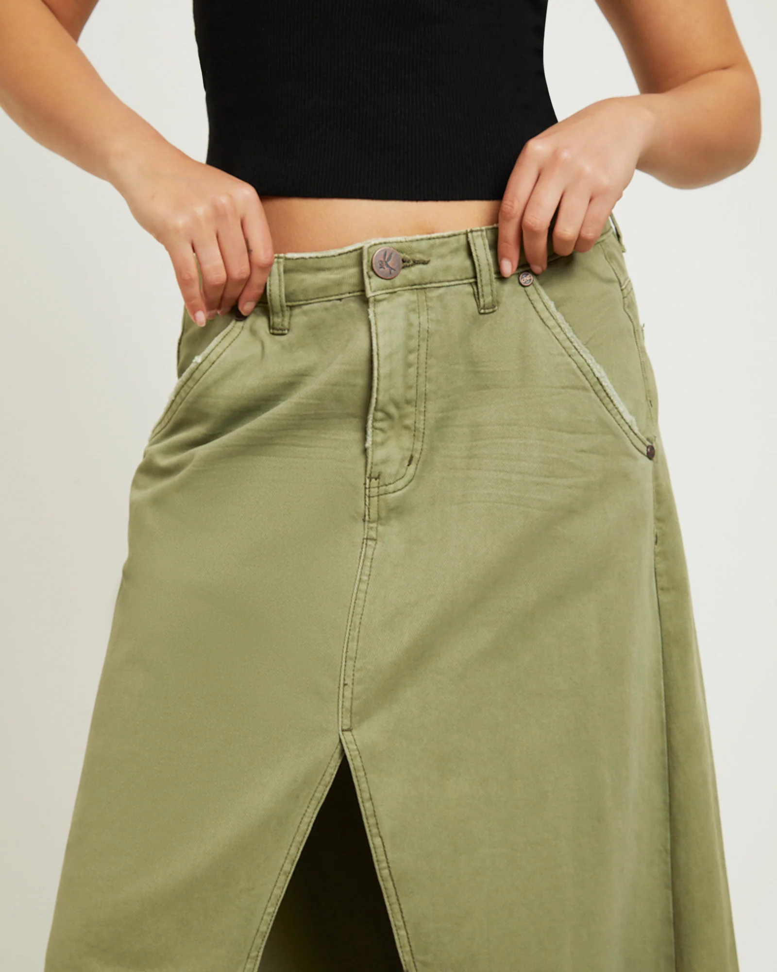 St Khaki Mrs Carter Long Denim Skirt in Green - Image 5