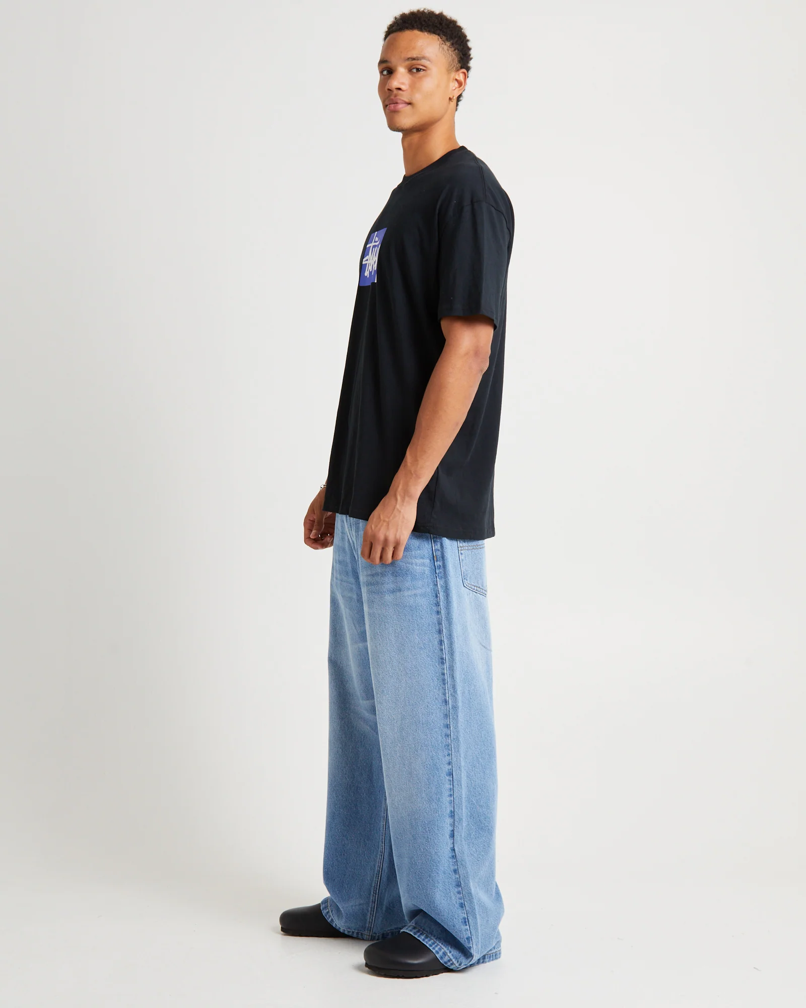 Stock Box Heavy Weight T-Shirt Black - Image 4