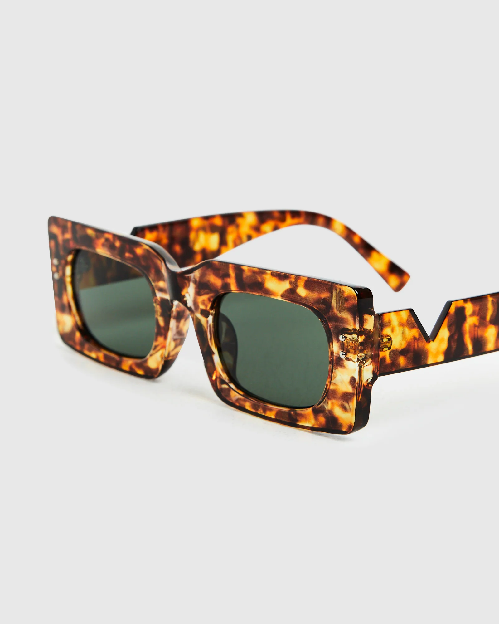 Taylor Sunglasses Tort Brown - Image 5