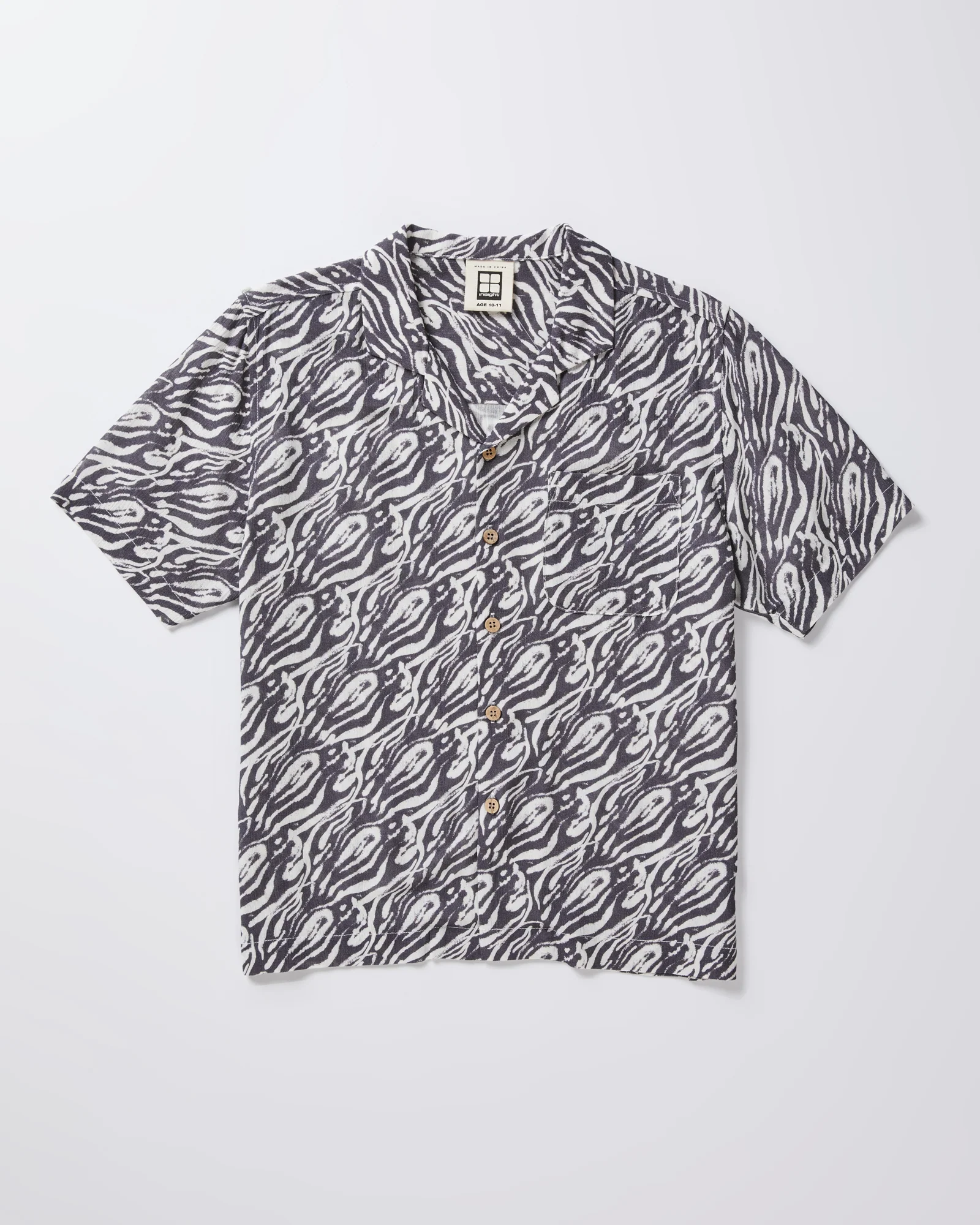 Teen Boys Trackless Short Sleeve Resort Shirt in Black