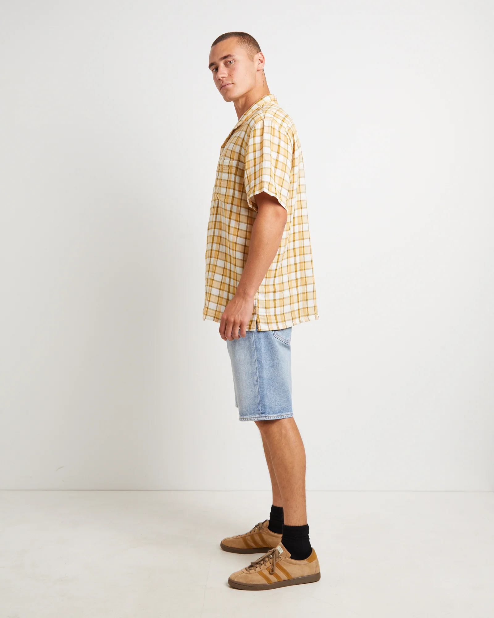 The Sunset Camp Short Sleeve Shirt in Bill Plaid Curry - Image 4