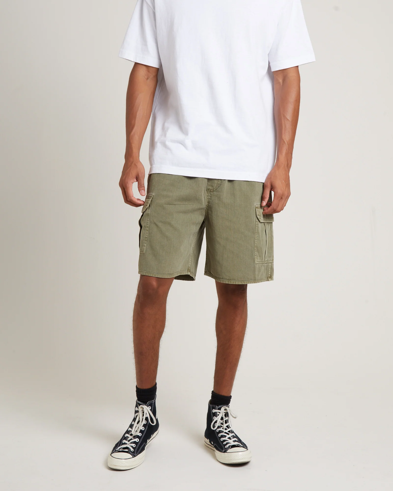 Rollas Cargo Shorts in Army