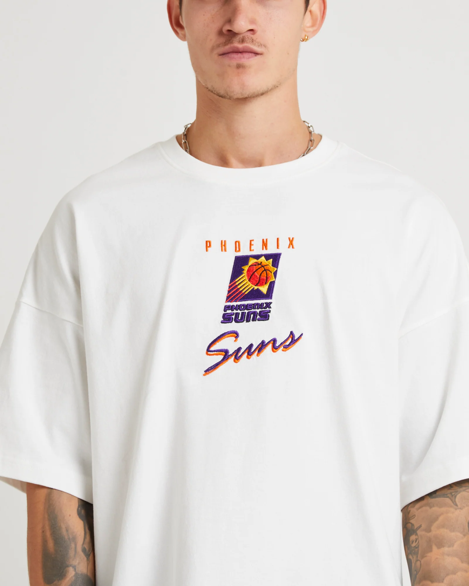 Trio Logo Suns Oversized T-Shirt in Vintage White - Image 5