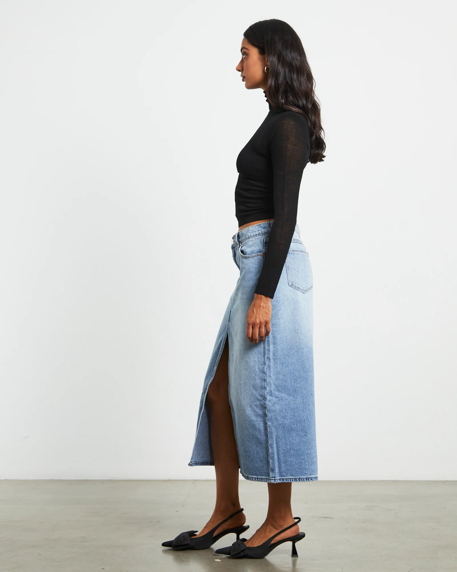 Turtle Neck Long Sleeve Top in Black - Image 4