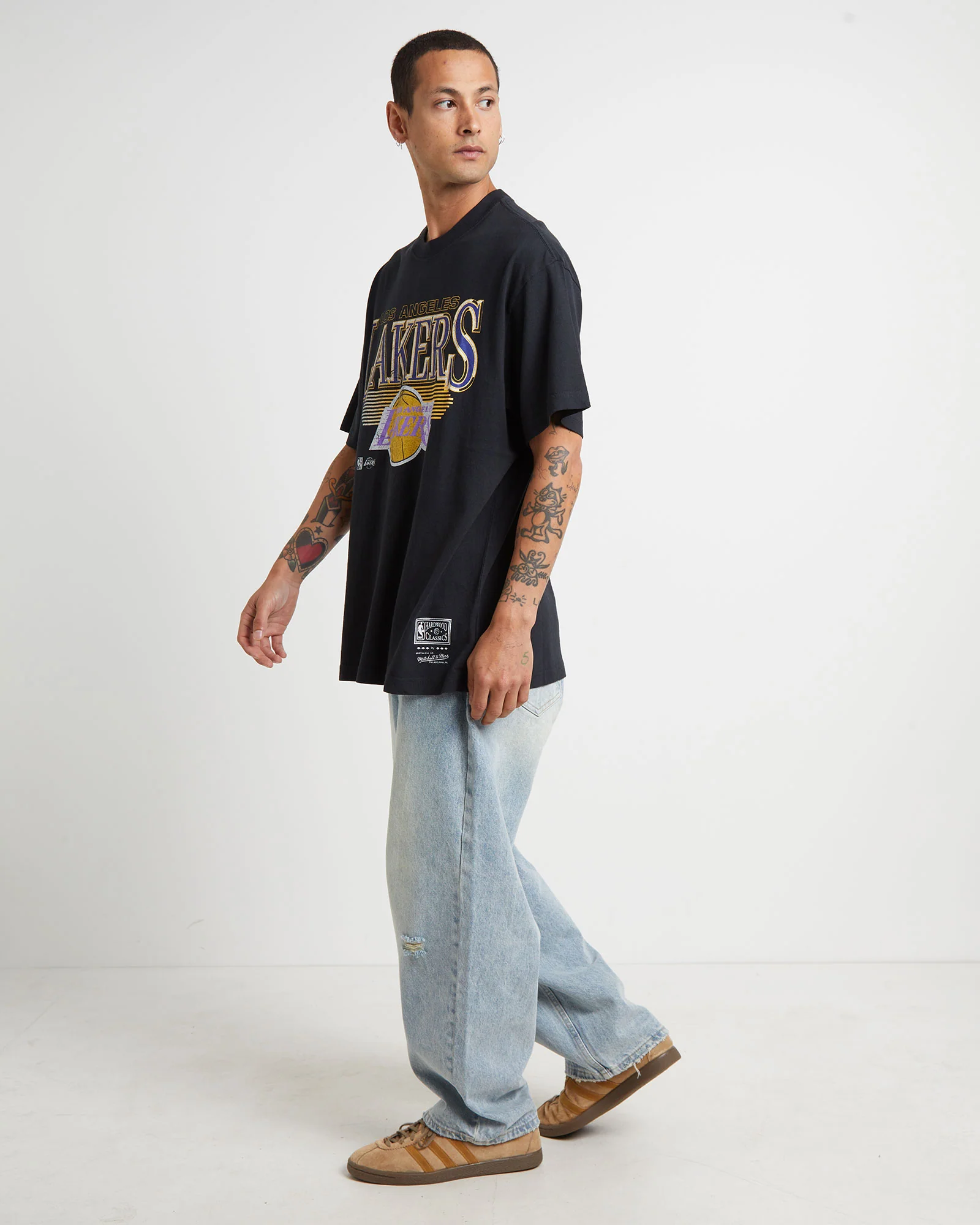 Underscore Lakers Short Sleeve T-Shirt in Faded Black - Image 4