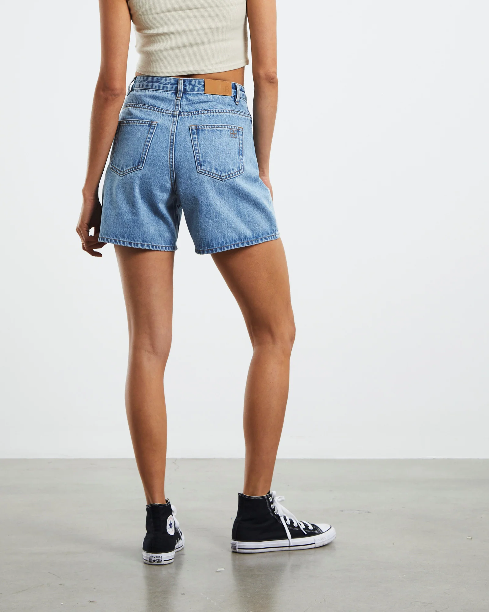 Vnie Vtage Clean Shorts - Image 2